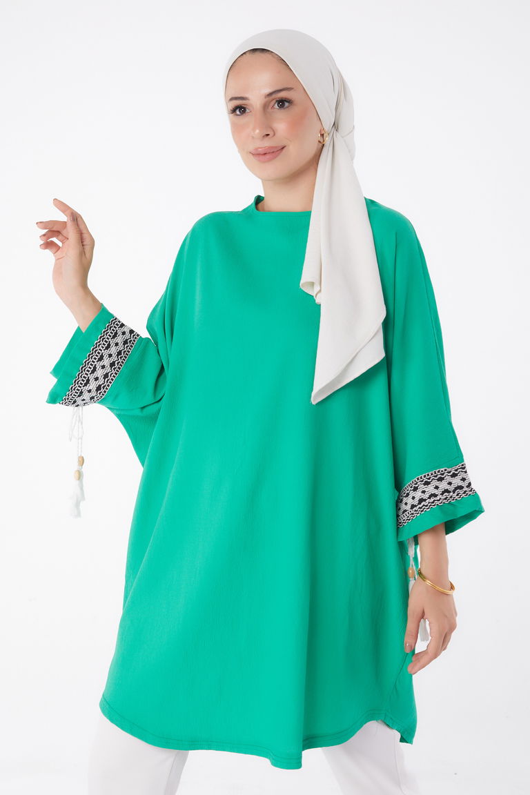 Püsküllü Yarasa Kollu Tunik Yeşil - 13256 - TOFİSA