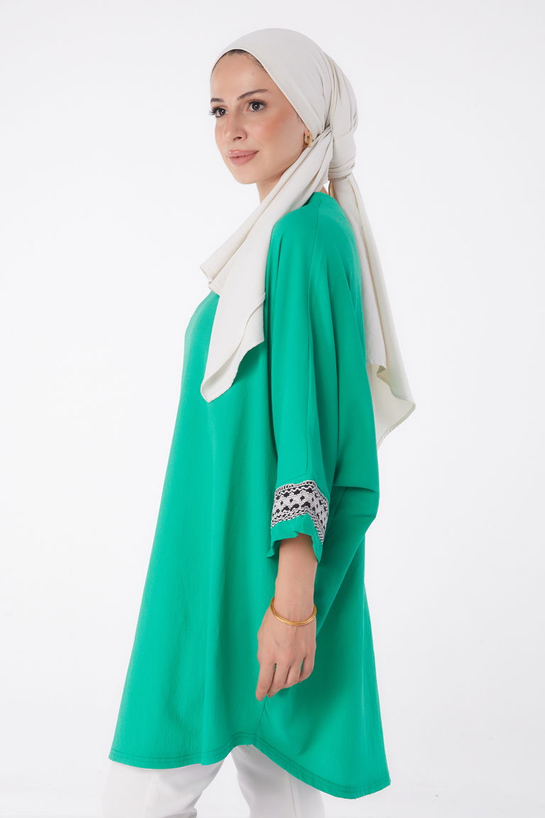 Püsküllü Yarasa Kollu Tunik Yeşil - 13256 - TOFİSA