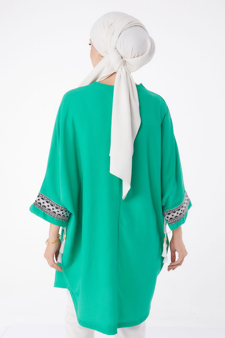 Püsküllü Yarasa Kollu Tunik Yeşil - 13256 - TOFİSA