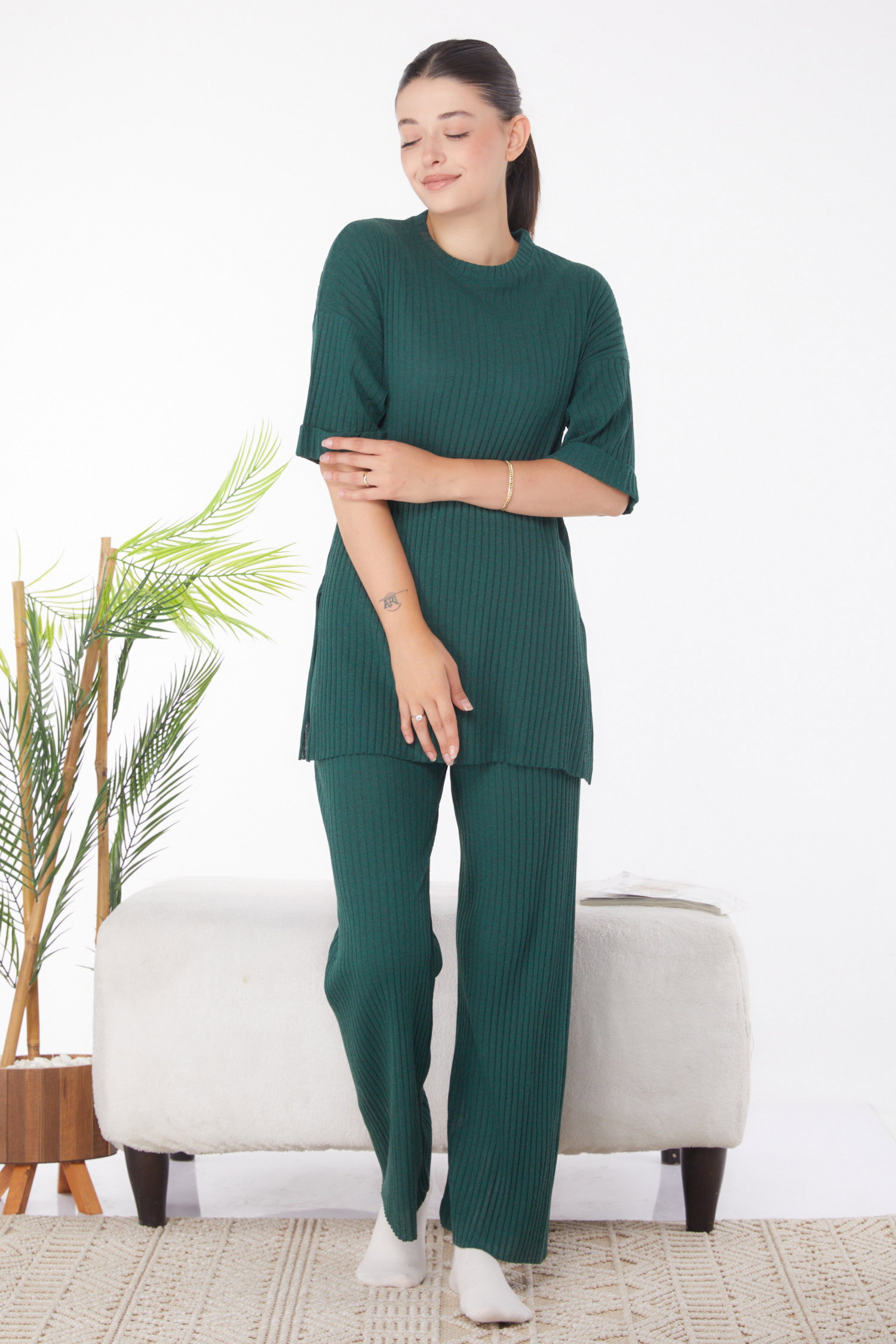 Düz Bisiklet Yaka Kadın Zumrut Bislet Yaka Kısa Kollu Pijama Takımı - 24453 - 1