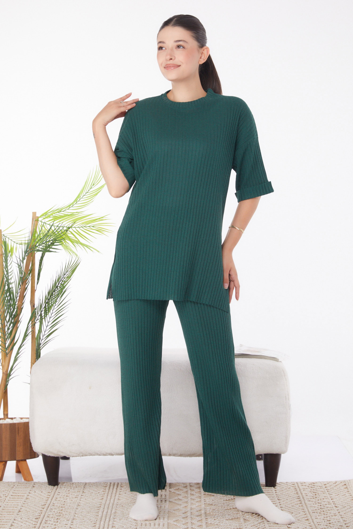 Düz Bisiklet Yaka Kadın Zumrut Bislet Yaka Kısa Kollu Pijama Takımı - 24453 - 2