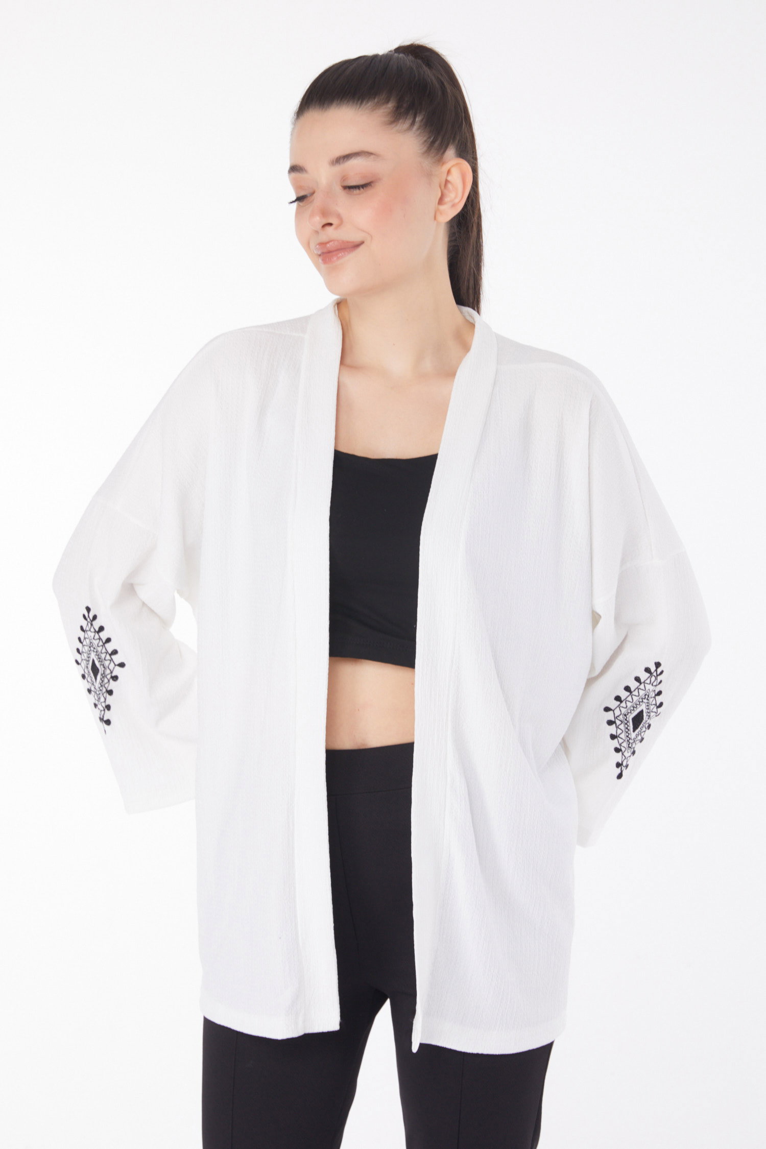 Düz Ceket Yaka Kadın Beyaz Kol Baskılı Kimono - 25860 - 3