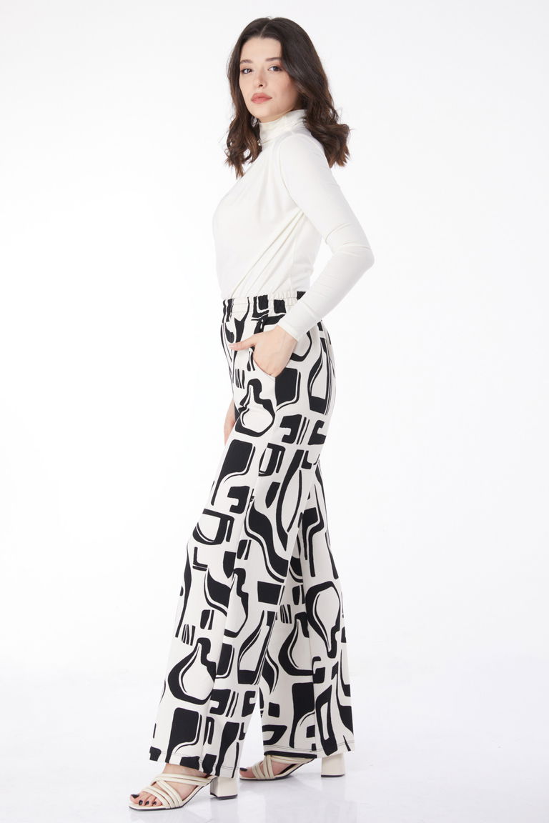 Düz Degaje Yaka Kadın Beyaz Siyah Desenli Pantolon - 25117 - TOFİSA