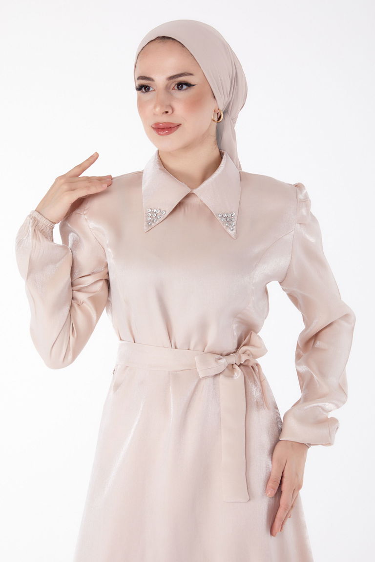 Düz Gömlek Yaka Kadın Bej Kuşaklı Elbise - 25406 - TOFİSA