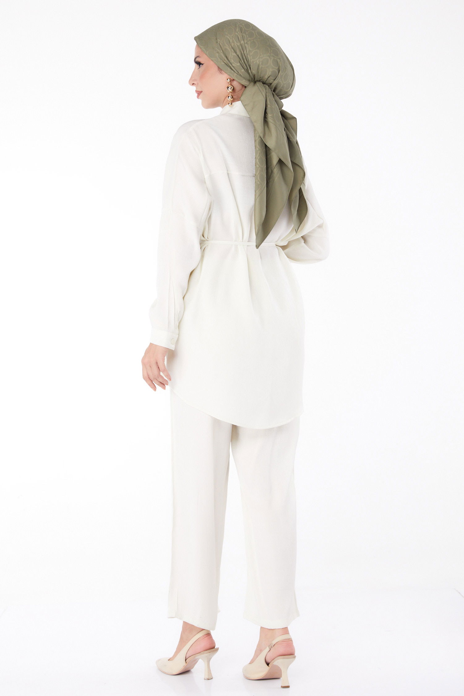 Düz Gömlek Yaka Kadın Beyaz Kuşaklı İkili Takım - 26142 - 5