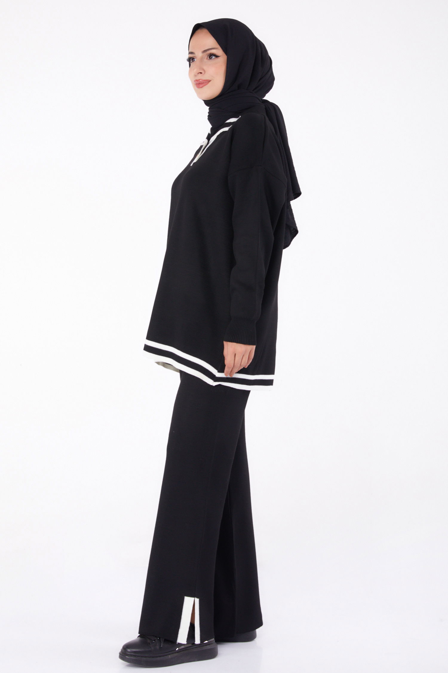 Düz Gömlek Yaka Kadın Siyah Çizgi Detaylı Triko Takım - 26301 - 4