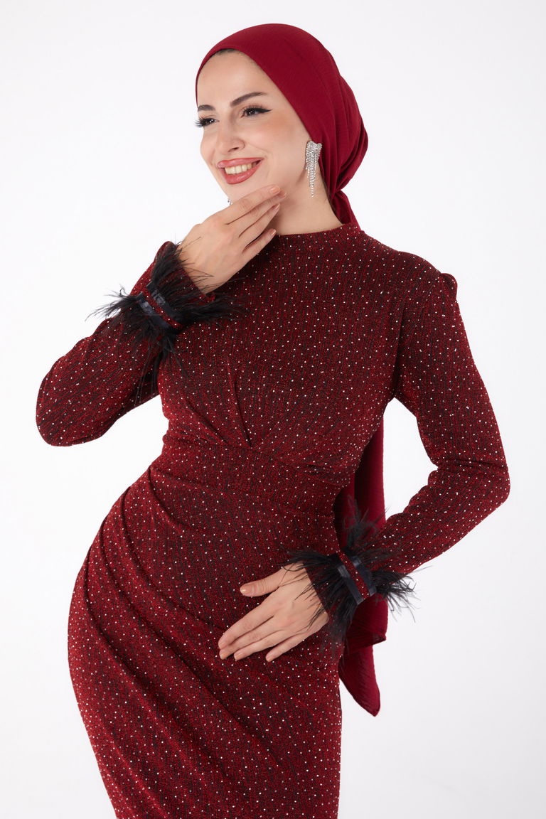 Düz Hakim Yaka Kadın Bordo Kollu Tüy Detaylı Abiye Elbise - 26379 - TOFİSA