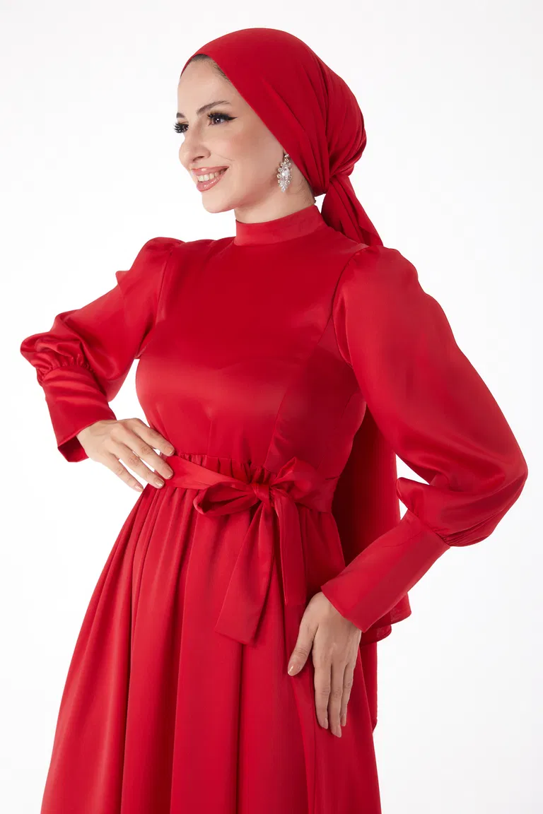 Düz Hakim Yaka Kadın Kirmizi Kuşaklı Abiye Elbise - 26145 - TOFİSA