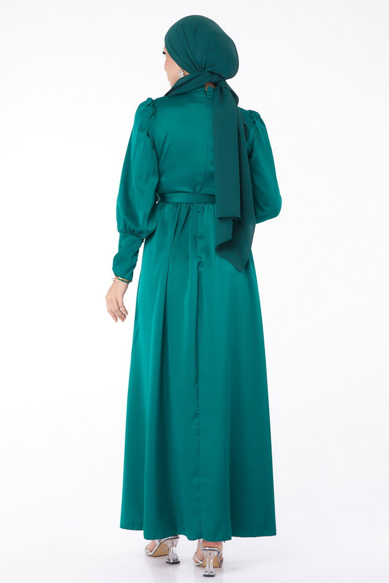 Düz Hakim Yaka Kadın Zümrüt Kuşaklı Abiye Elbise - 26145 - TOFİSA