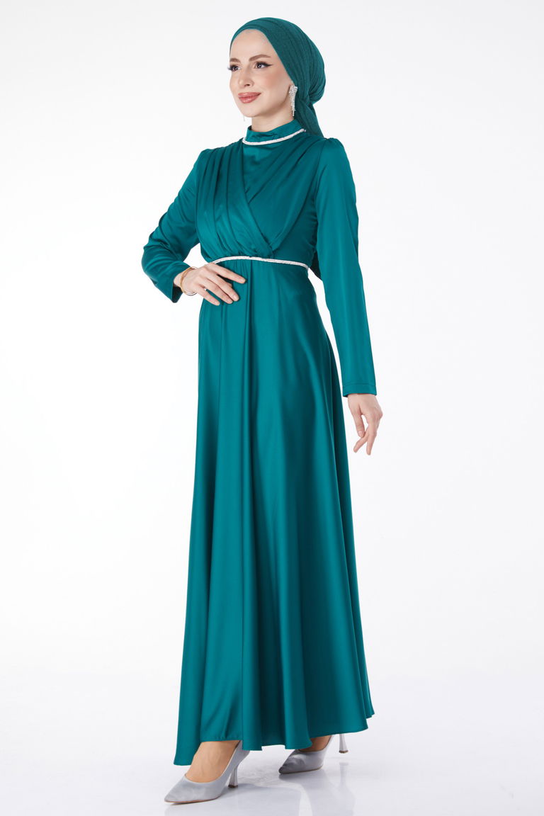 Düz Hakim Yaka Kadın Zümrüt Pile Detaylı Abiye Elbise - 24900 - TOFİSA