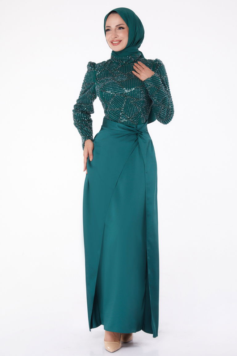 Düz Hakim Yaka Kadın Zümrüt Taşlı Abiye Elbise - 26196 - TOFİSA