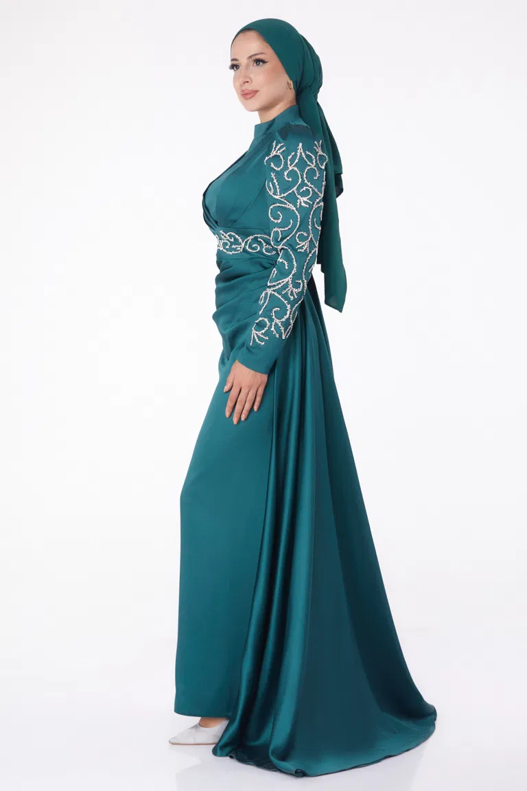 Düz Hakim Yaka Kadın Zümrüt Taşlı Prenses Abiye Elbise - 26253 - TOFİSA
