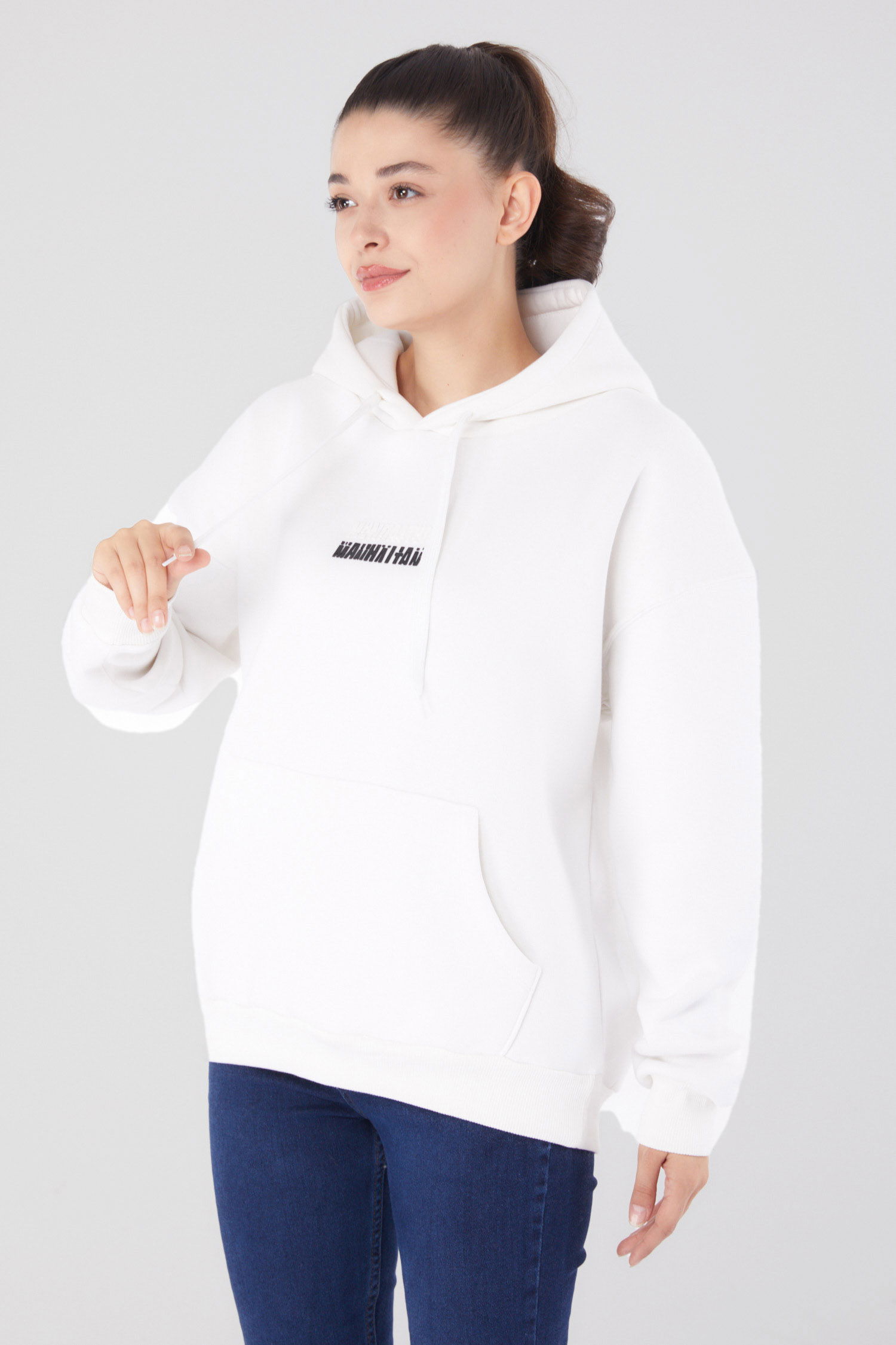 Düz Kapşonlu Yaka Kadın Beyaz Kapşonlu Sweat - 26220 - 2