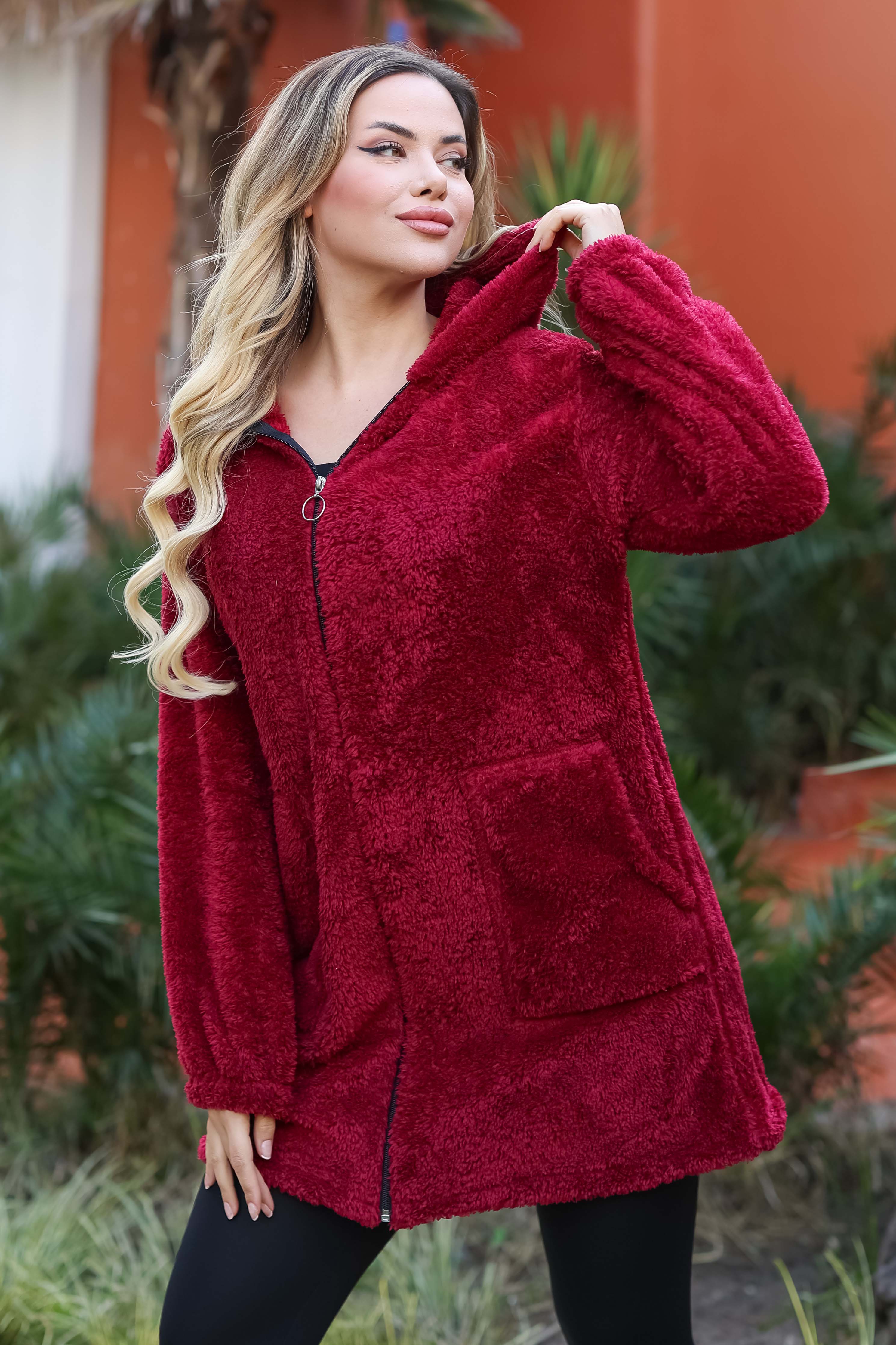 Düz Kapşonlu Yaka Kadın Bordo Peluş Mont - 13352 - 3