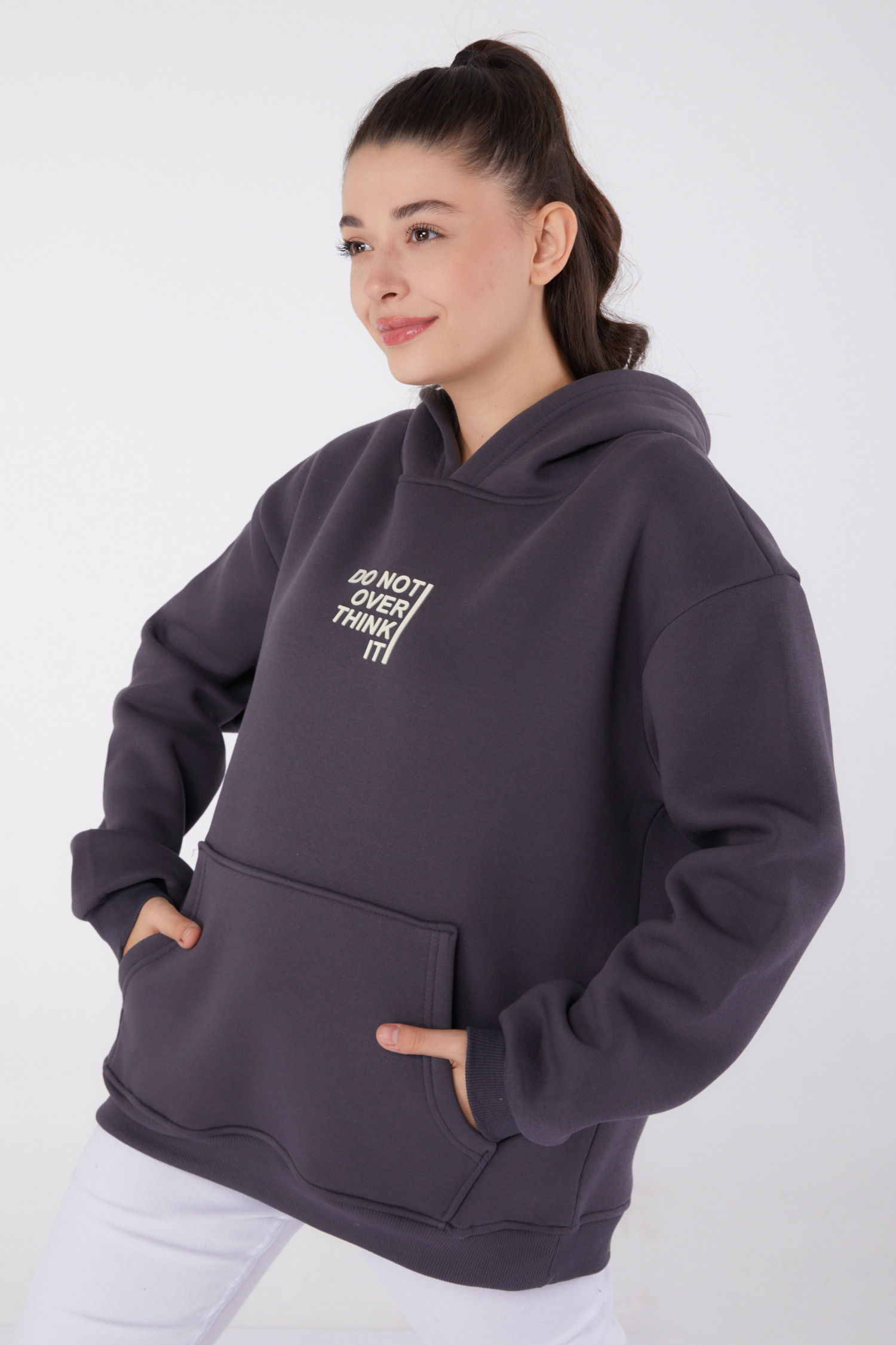 Düz Kapşonlu Yaka Kadın Füme Baskılı Sweatshirt - 26474 - 3