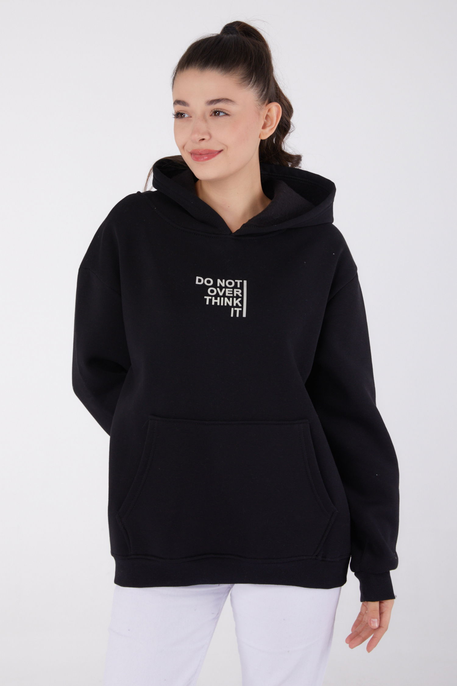 Düz Kapşonlu Yaka Kadın Siyah Baskılı Sweatshirt - 26474 - 2