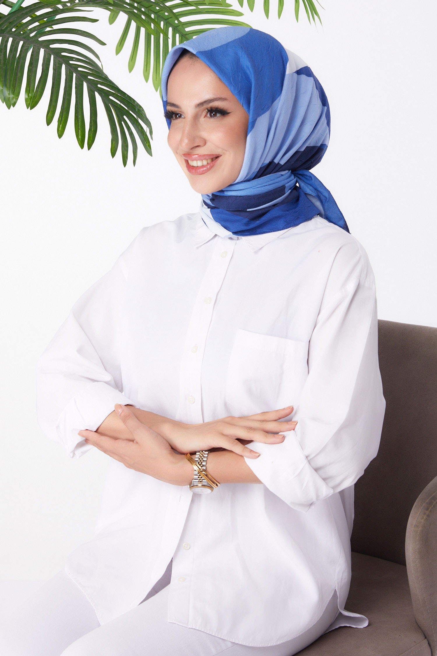 Düz Orta Kadın Bebe Mavi Desenli Eşarp - 26148 - 2