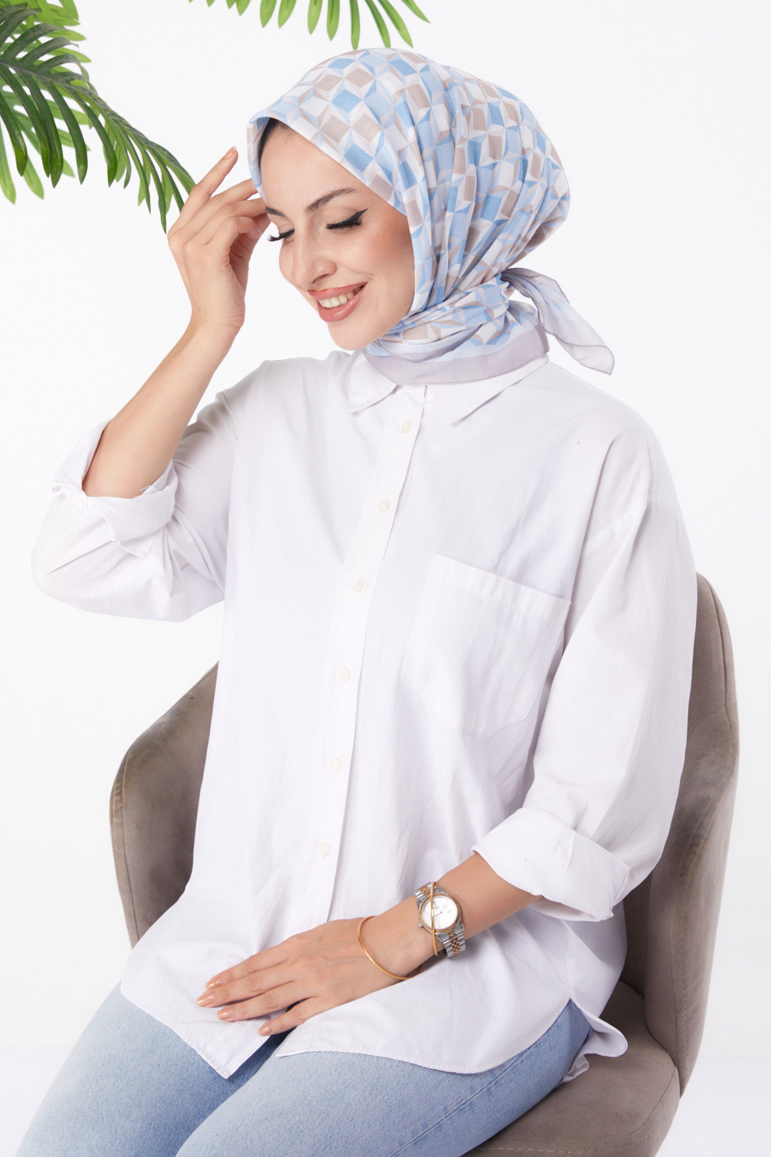 Düz Orta Kadın Bebe Mavi Desenli Eşarp - 26157 - 2