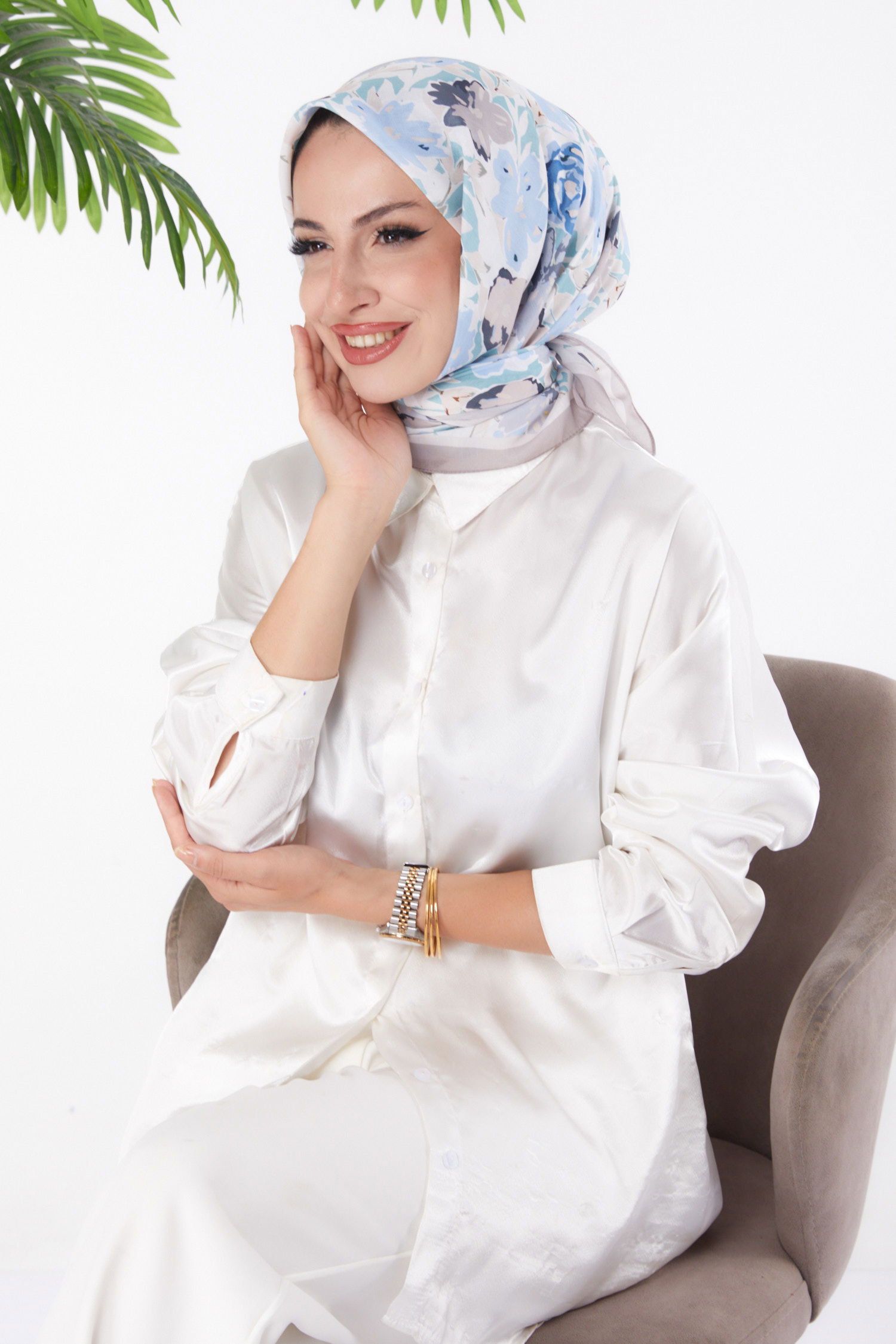 Düz Orta Kadın Bej Desenli Eşarp - 26153 - 1