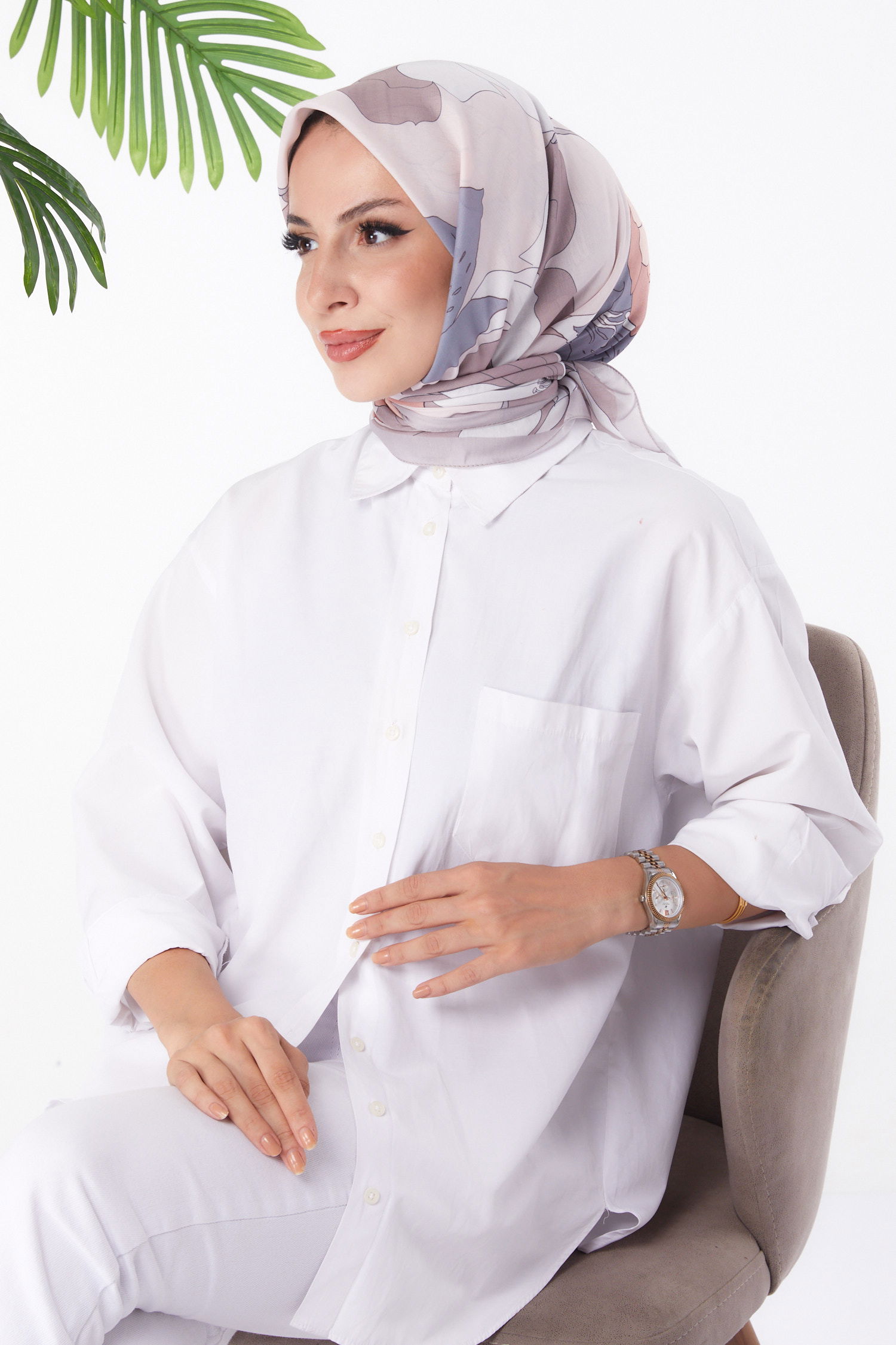 Düz Orta Kadın Bej Desenli Eşarp - 26158 - 2