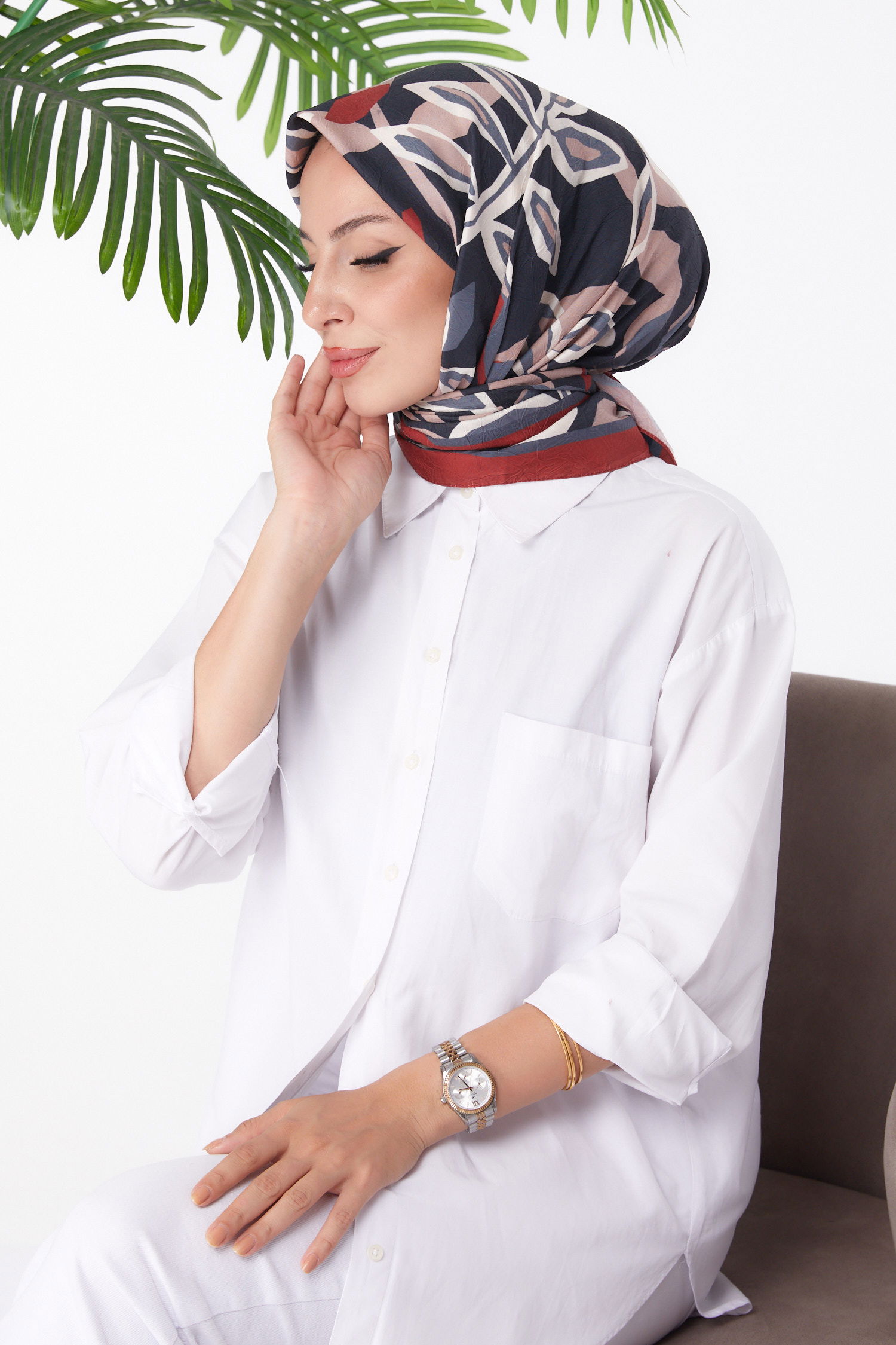 Düz Orta Kadın Bej Desenli Eşarp - 26159 - 2