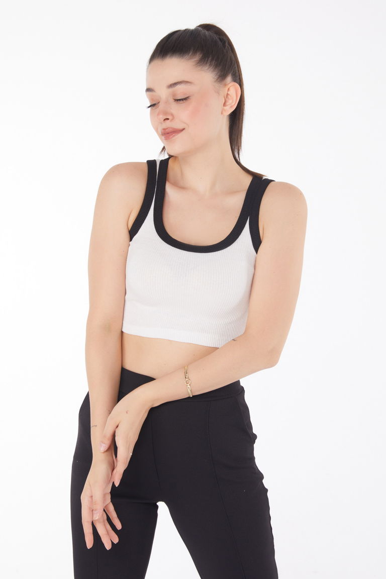 Düz Orta Kadın Beyaz Askılı Crop - 25851 - TOFİSA