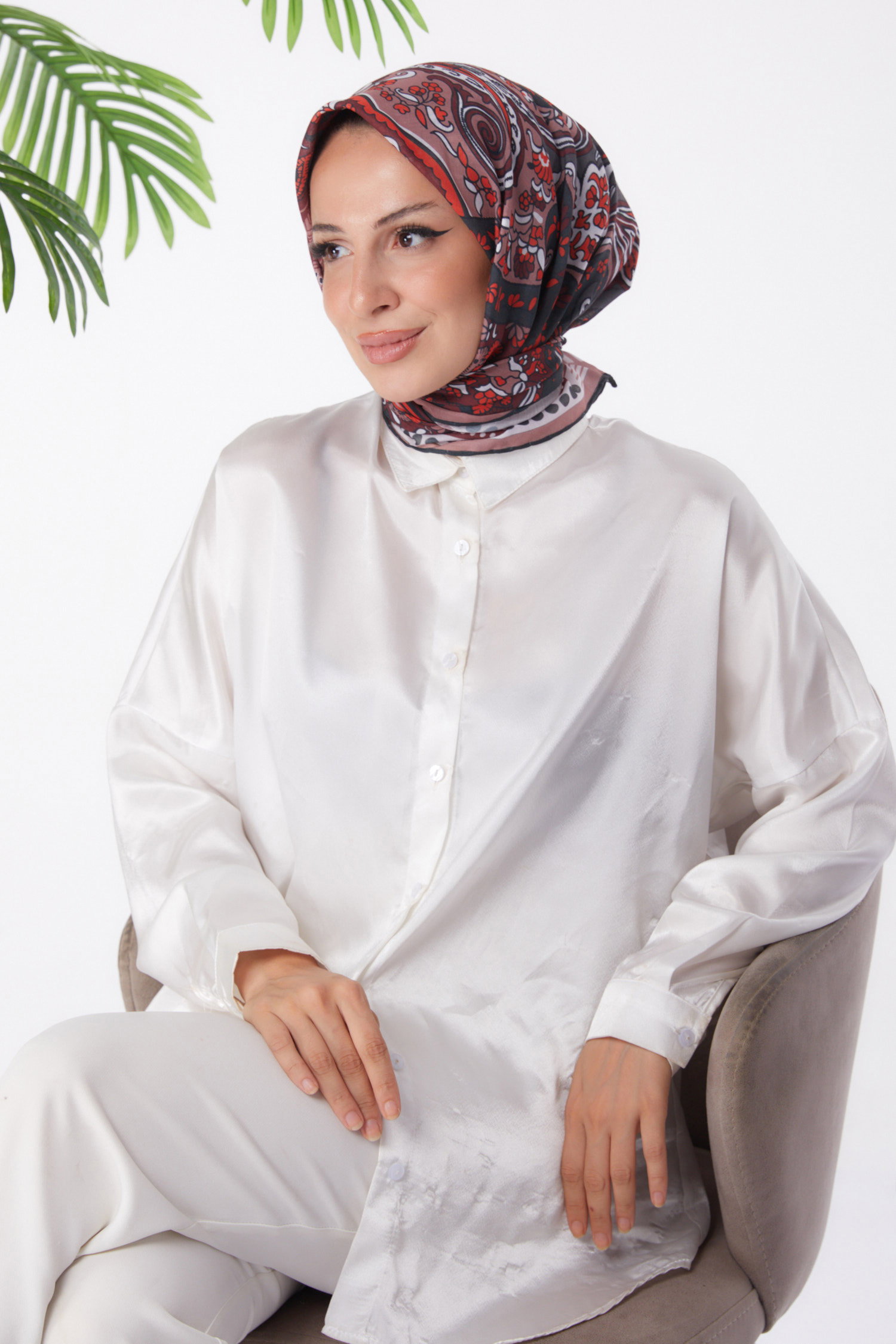 Düz Orta Kadın Bordo Desenli Eşarp - 26020 - 2