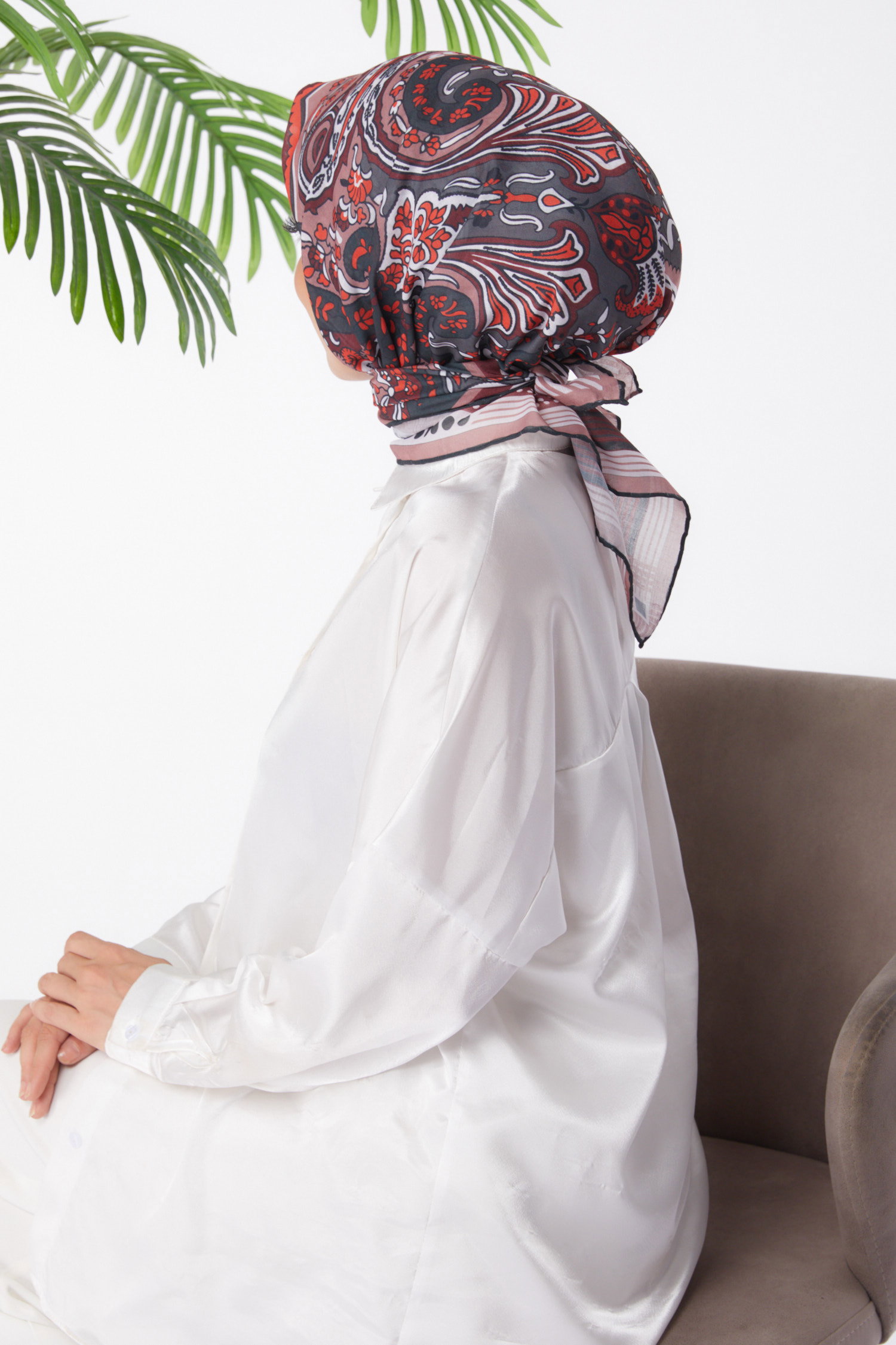 Düz Orta Kadın Bordo Desenli Eşarp - 26020 - 4