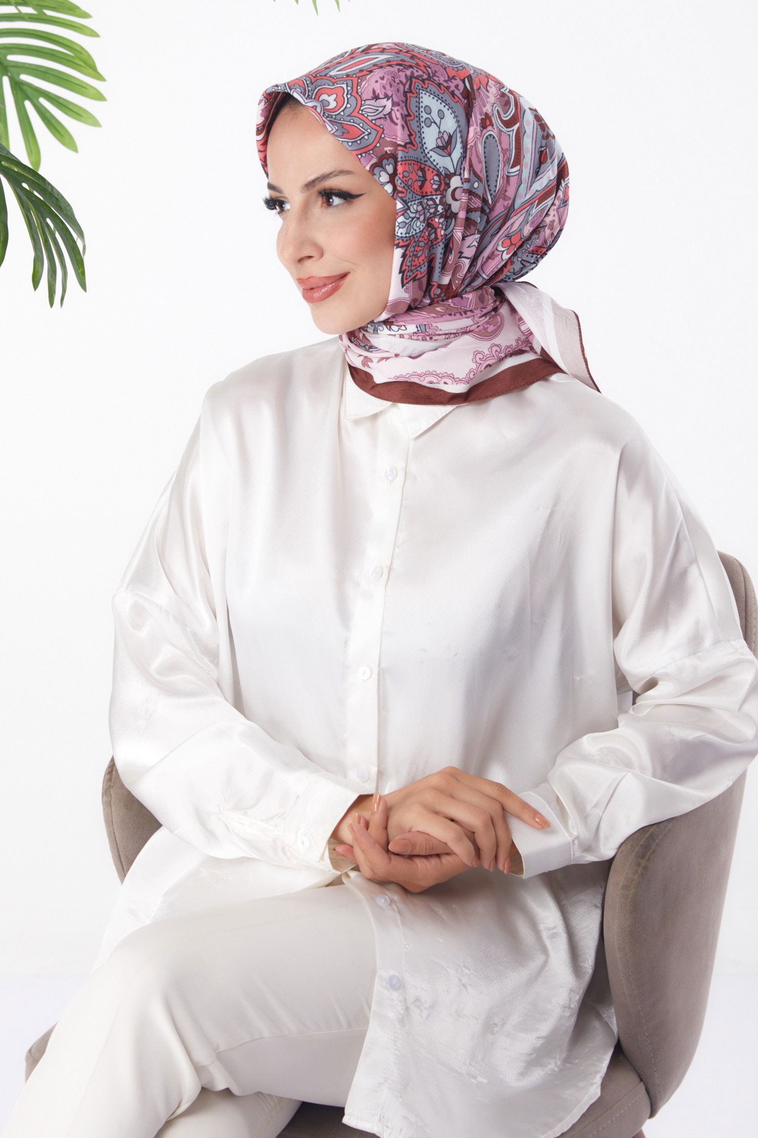 Düz Orta Kadın Bordo Desenli Eşarp - 26154 - 3
