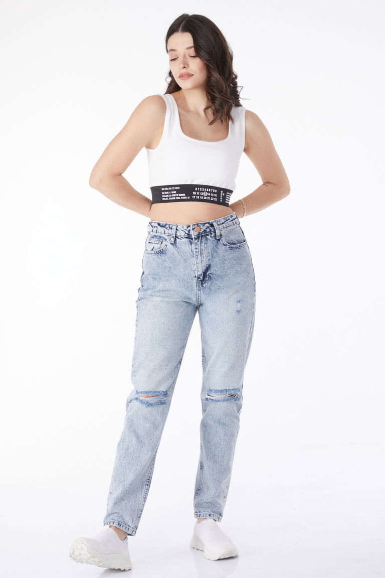 Düz Orta Kadın Buz Mavi Dizi Yırtık Mom Jeans Kot Pantolon - 50008 - TOFİSA