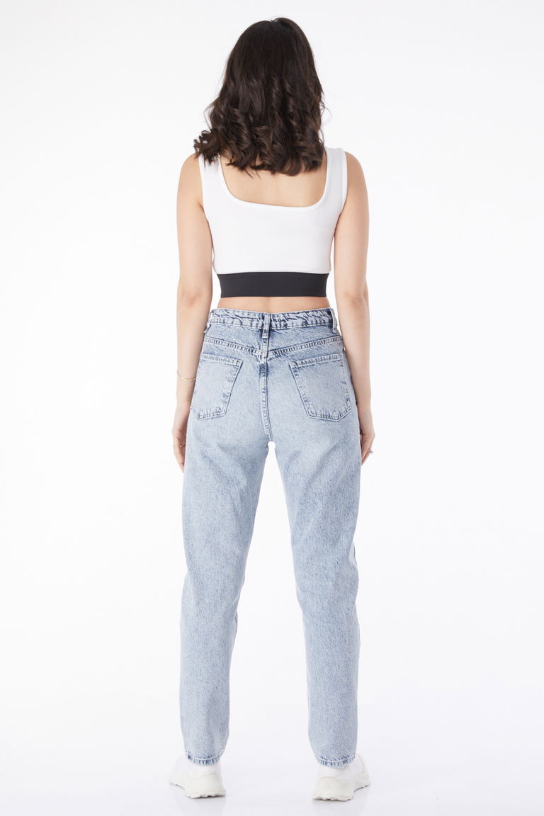 Düz Orta Kadın Buz Mavi Dizi Yırtık Mom Jeans Kot Pantolon - 50008 - TOFİSA