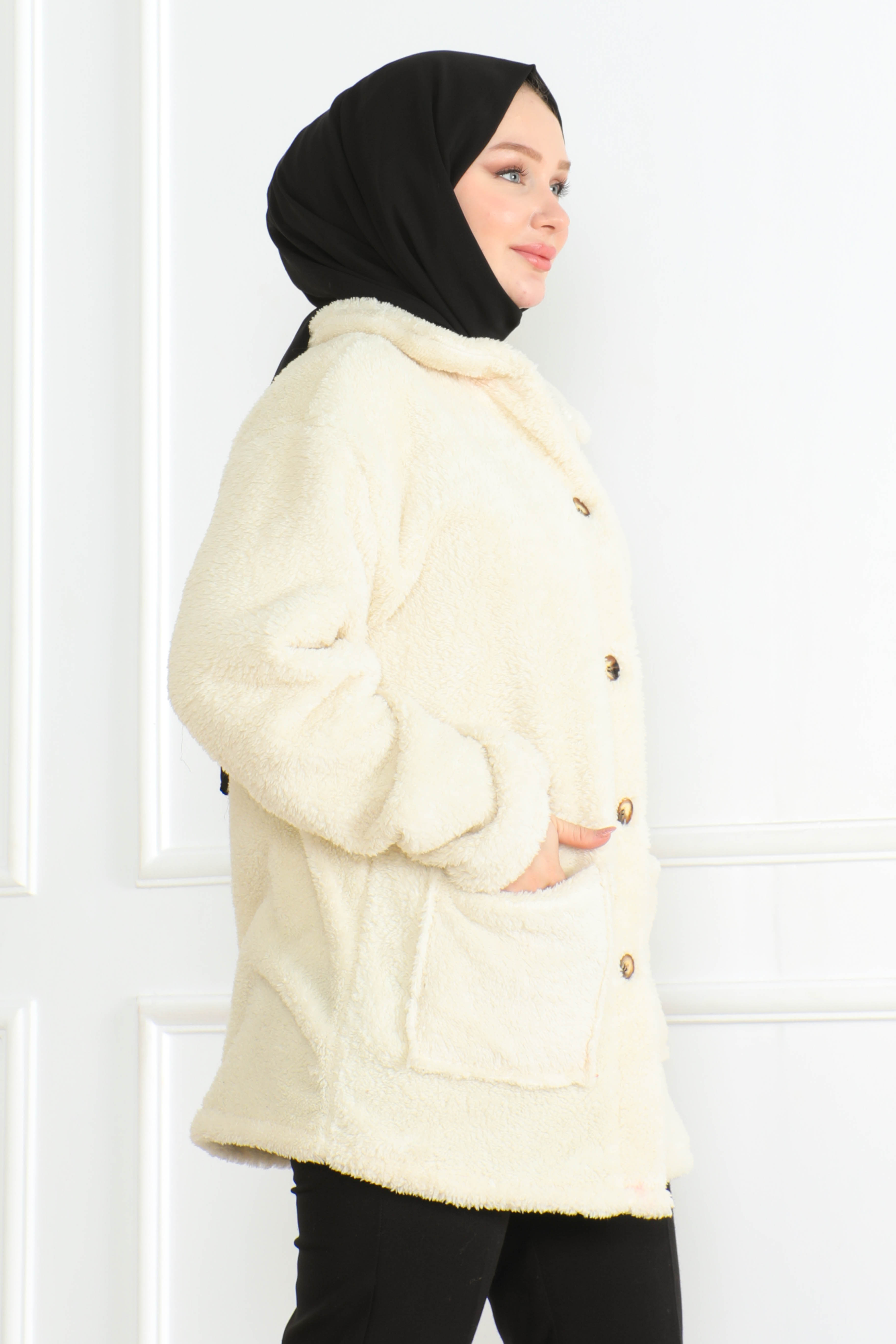 Düz Orta Kadın Ekru Cepli Peluş Mont - 26583 - 3