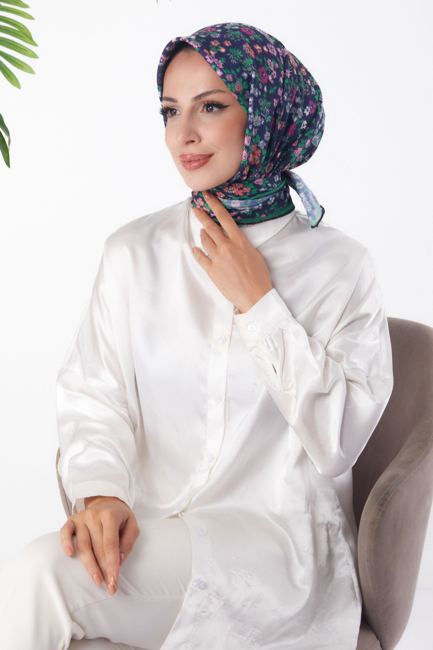 Düz Orta Kadın Fusya Desenli Eşarp - 25977 - 2