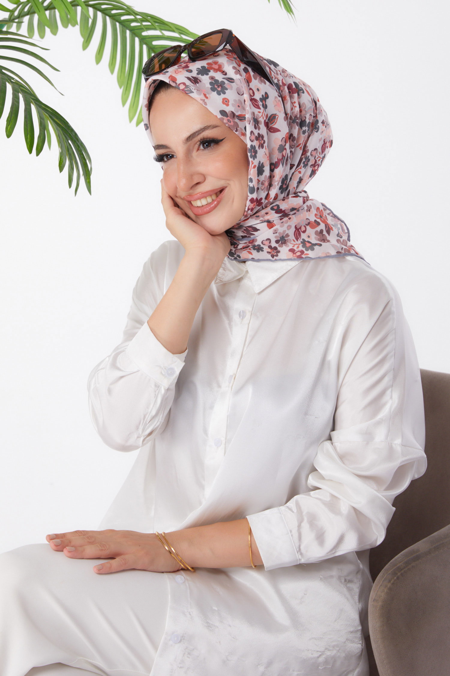 Düz Orta Kadın Gri Desenli Eşarp - 25975 - 1