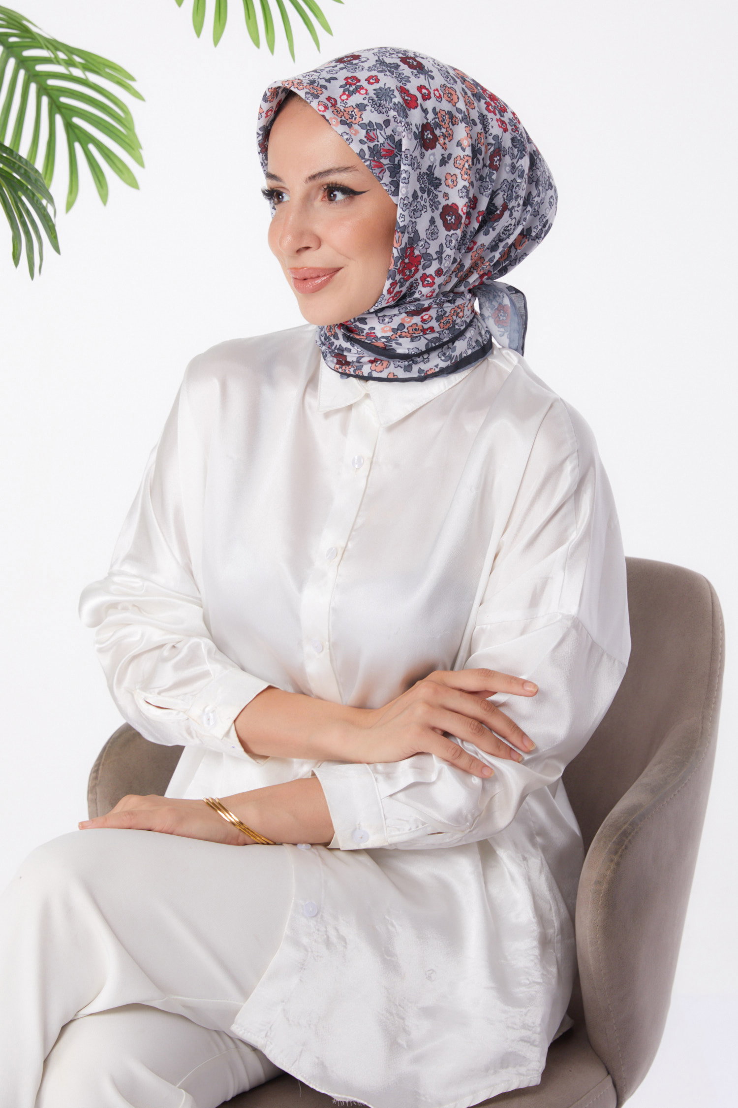 Düz Orta Kadın Gri Desenli Eşarp - 25977 - 1