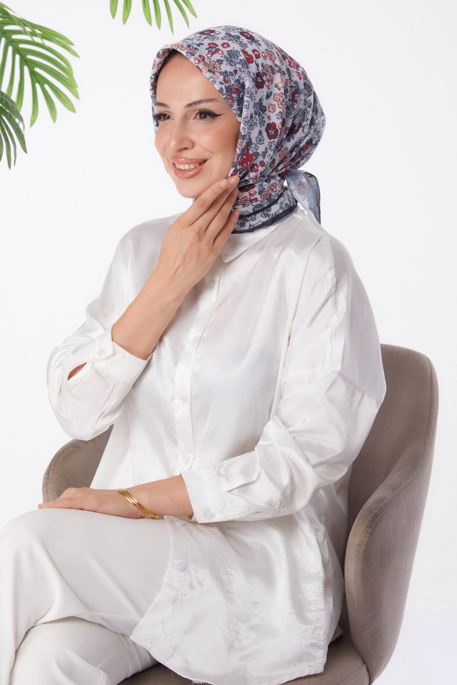 Düz Orta Kadın Gri Desenli Eşarp - 25977 - 2