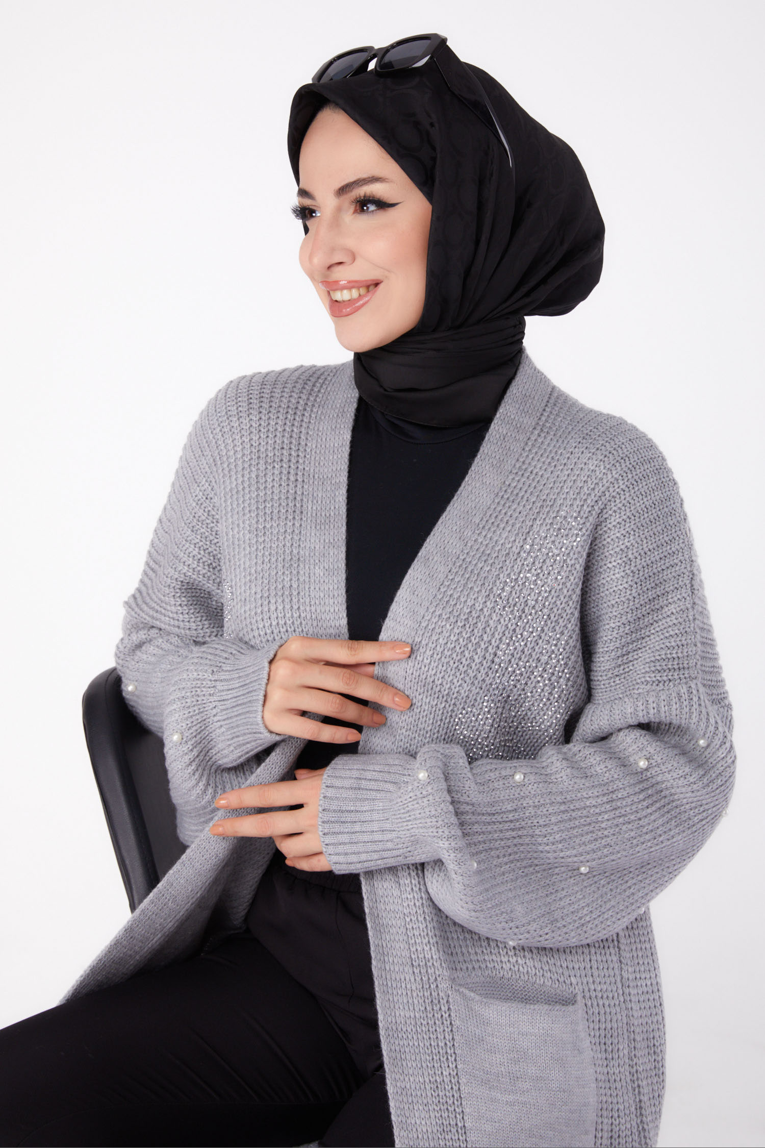 Düz Orta Kadın Gri İncili Triko Hırka - 26453 - 3