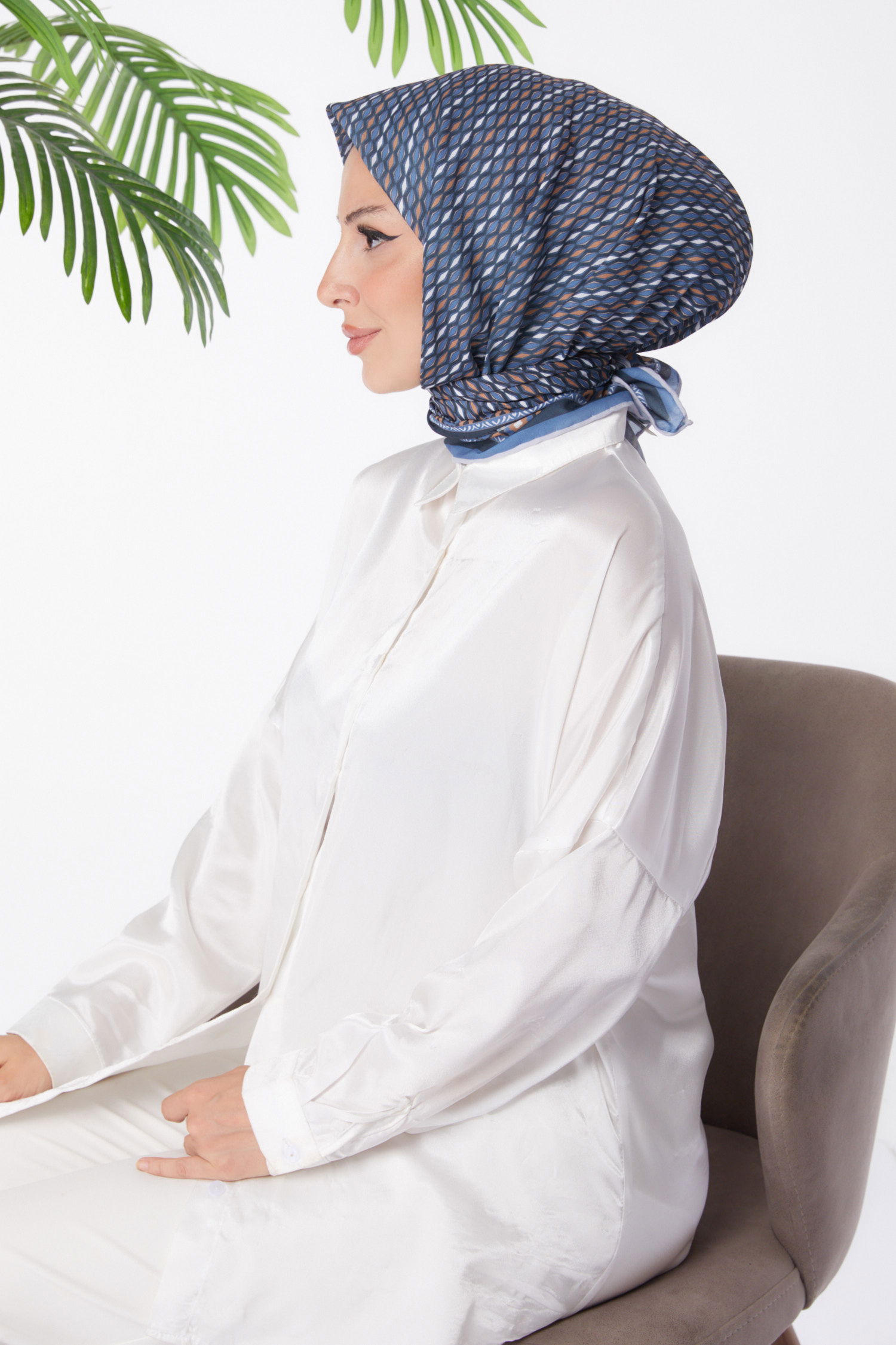 Düz Orta Kadın Indigo Desenli Eşarp - 25974 - 4