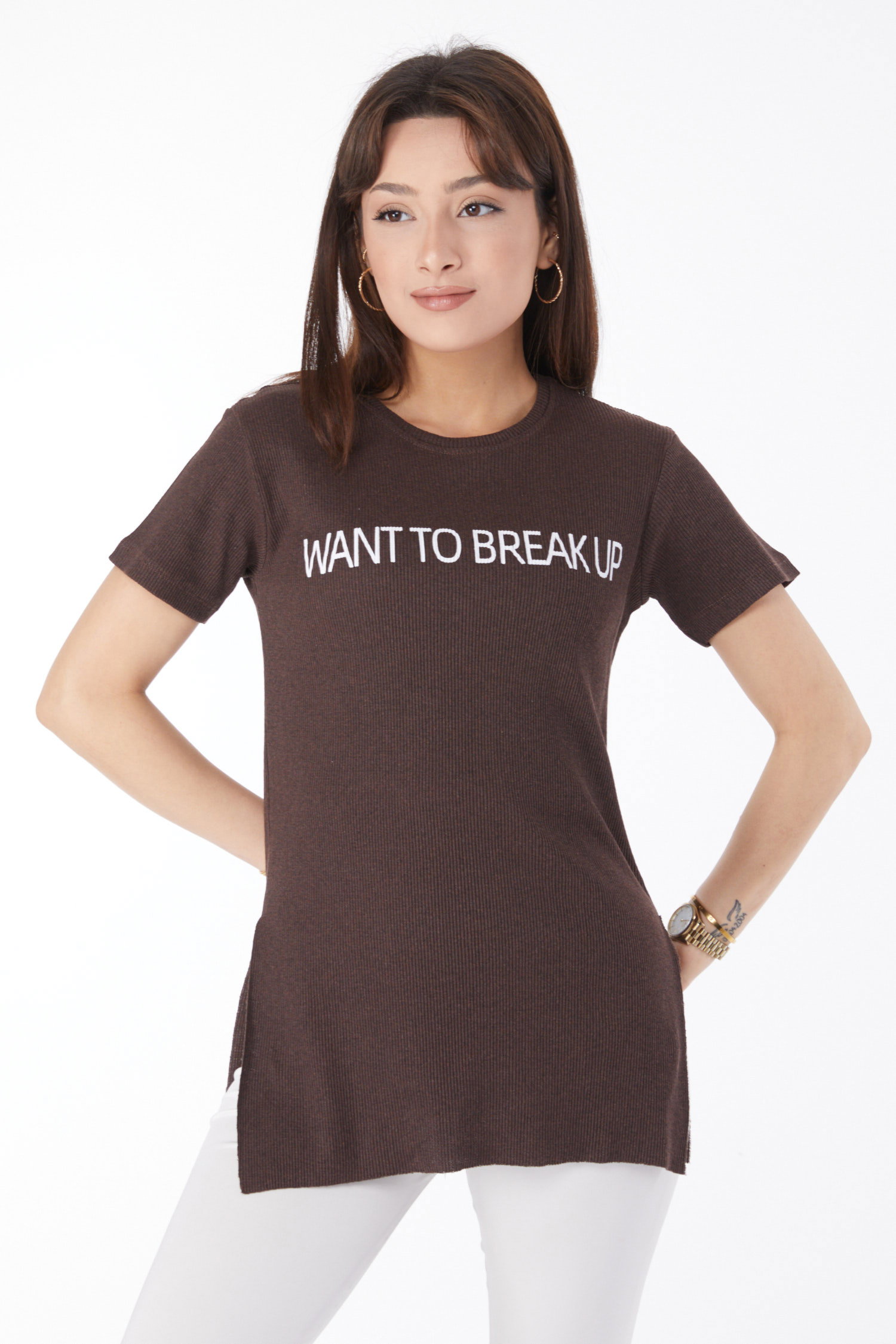 Düz Orta Kadın Kahve Baskılı Yırtmaçlı T-shirt - 24791 - 1