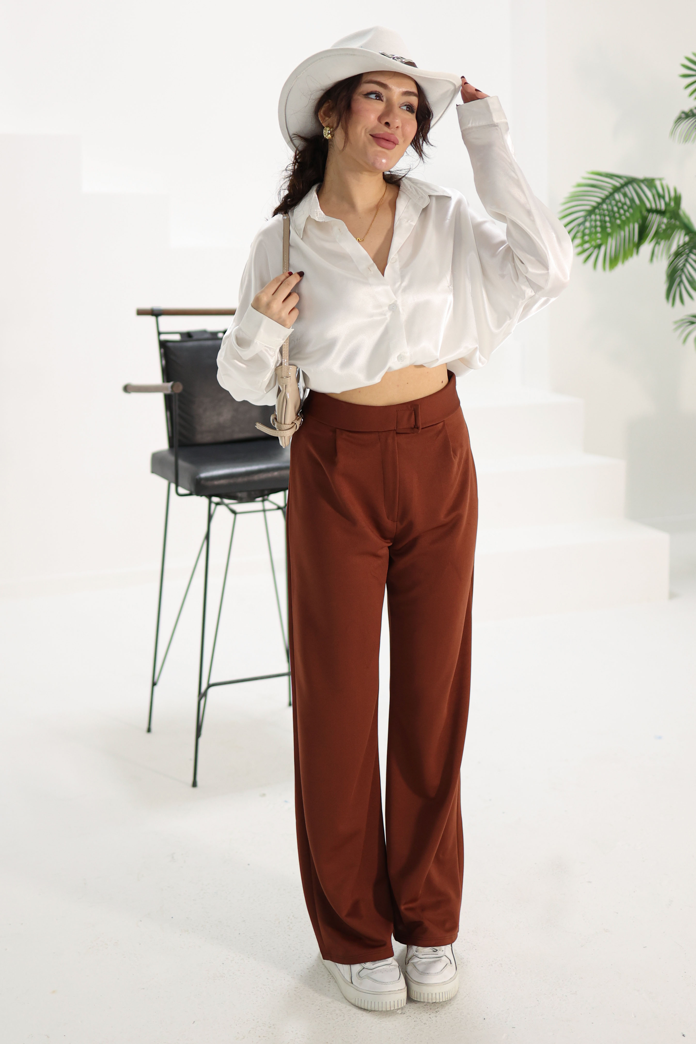Düz Orta Kadın Kahve Cırtcırtlı Pantolon - 26540 - 1