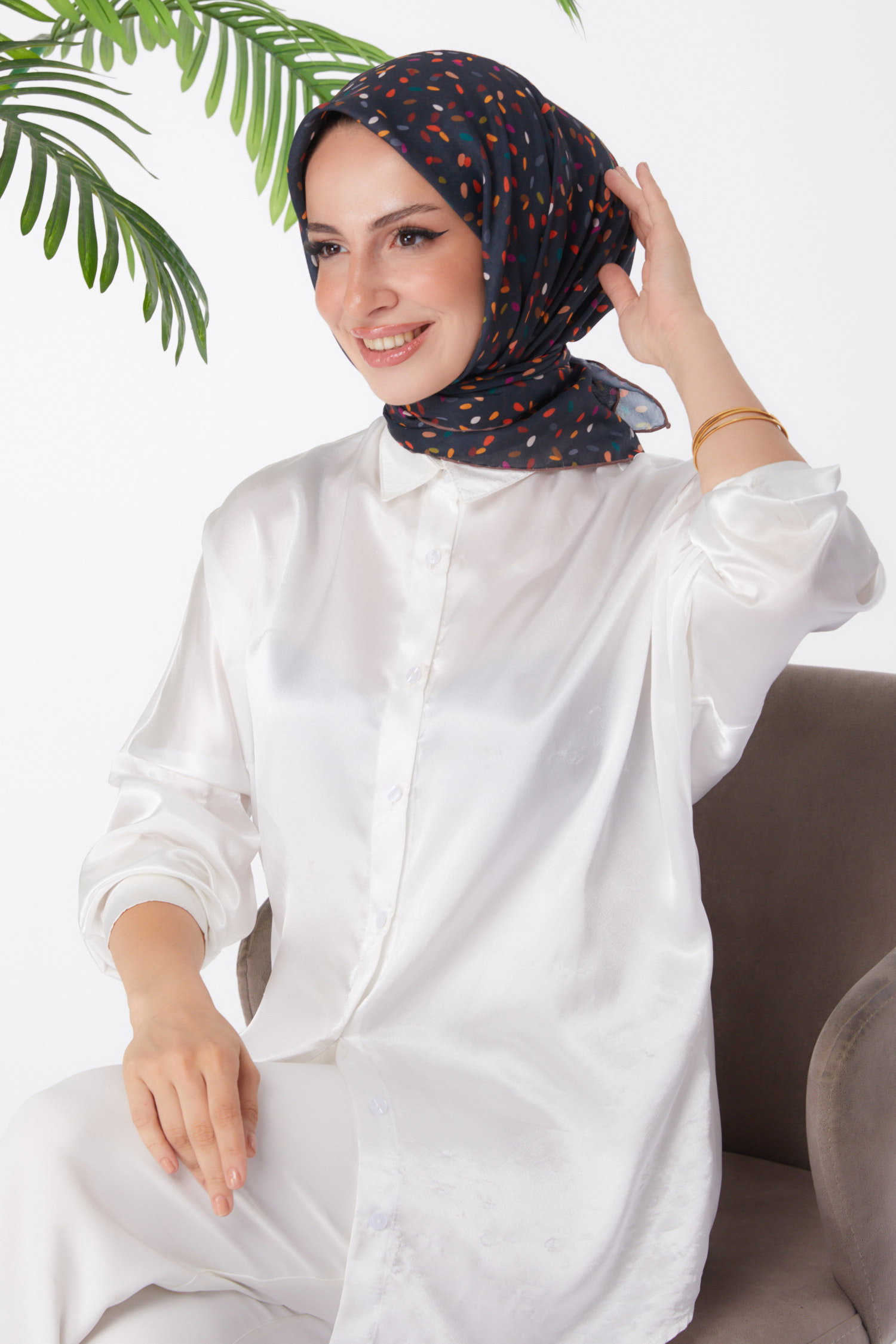 Düz Orta Kadın Kahve Desenli Eşarp - 25972 - 2