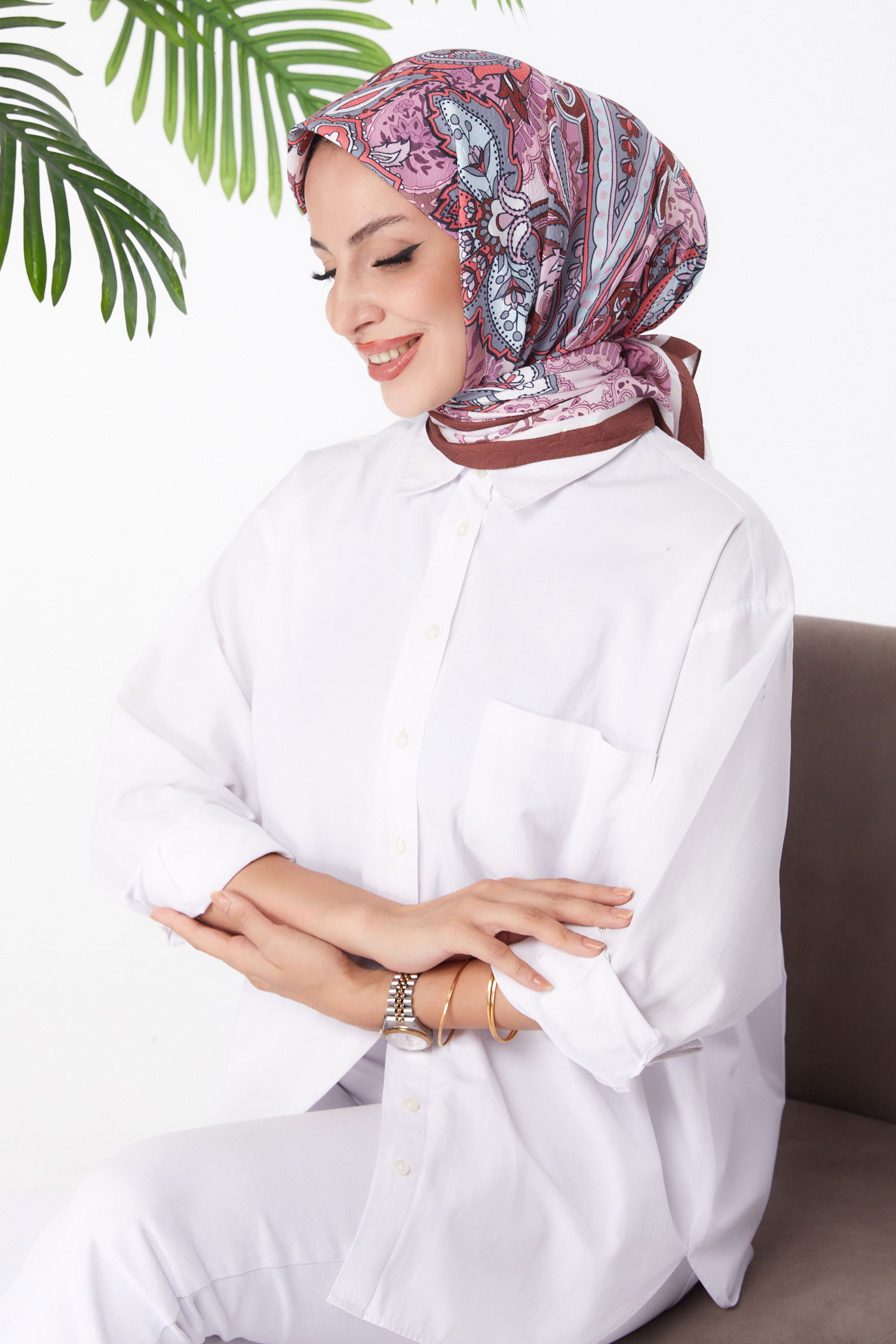 Düz Orta Kadın Kahve Desenli Eşarp - 26154 - 2