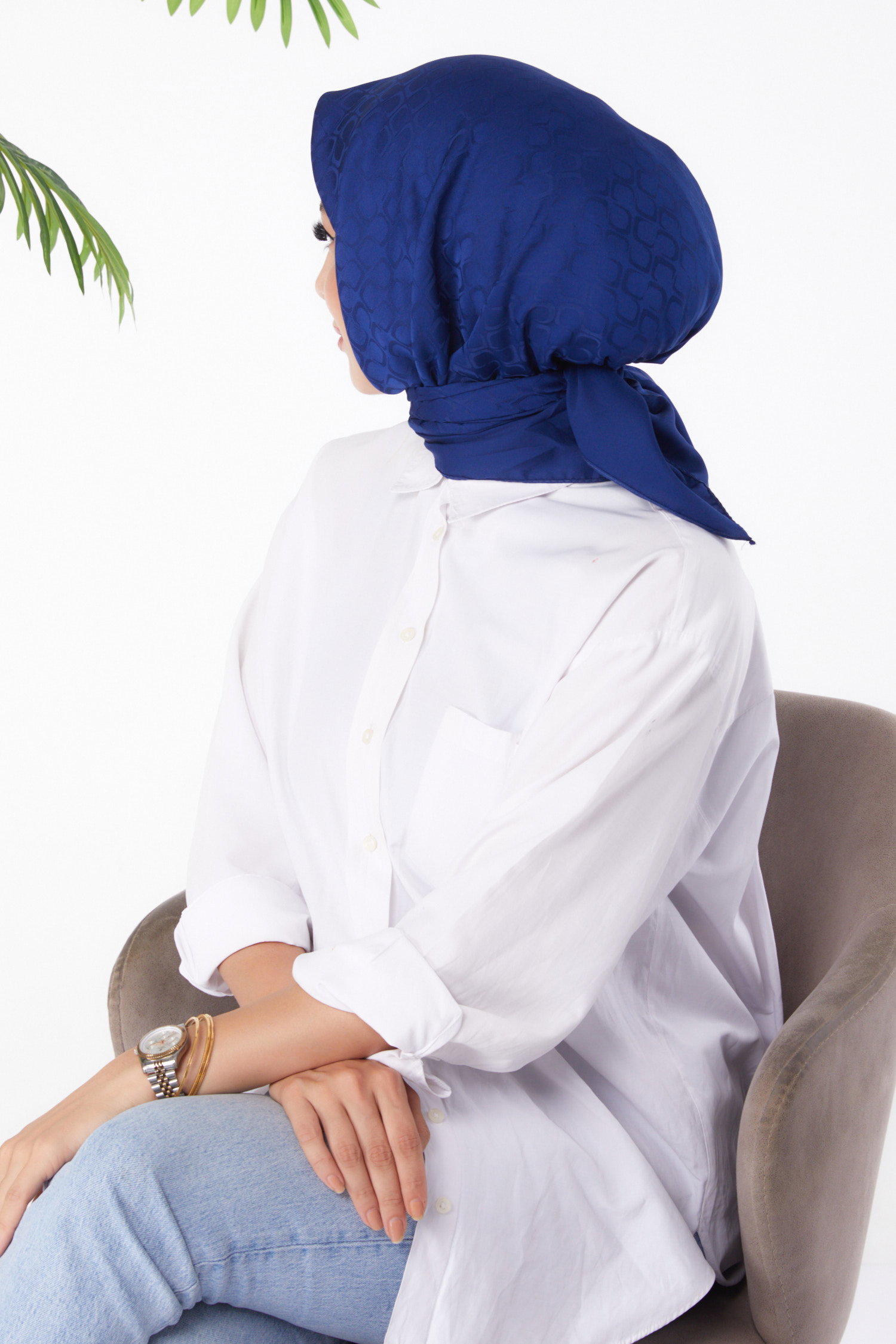 Düz Orta Kadın Lacivert Janjanlı Eşarp - 26150 - 3