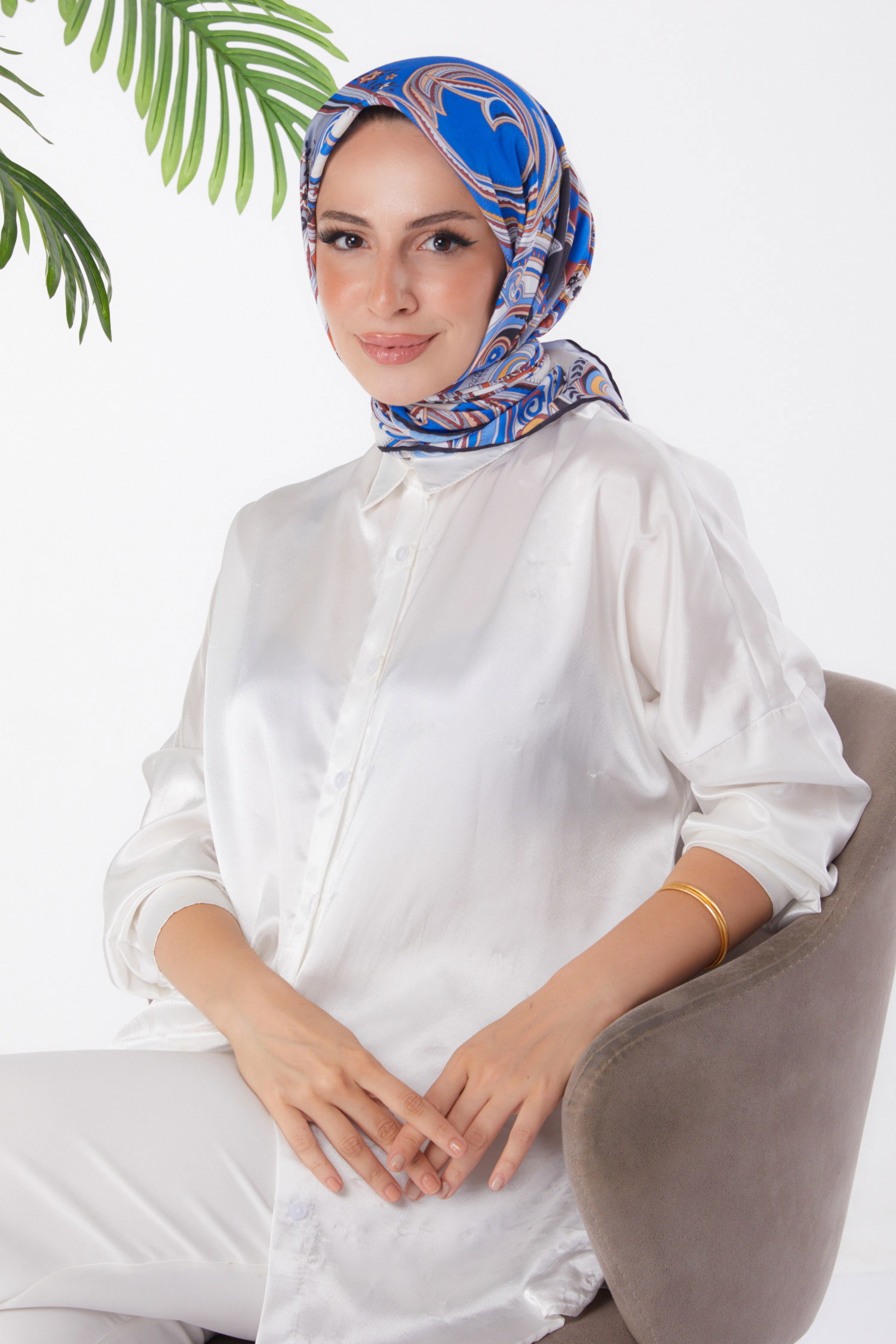 Düz Orta Kadın Mavi Desenli Eşarp - 25973 - 2