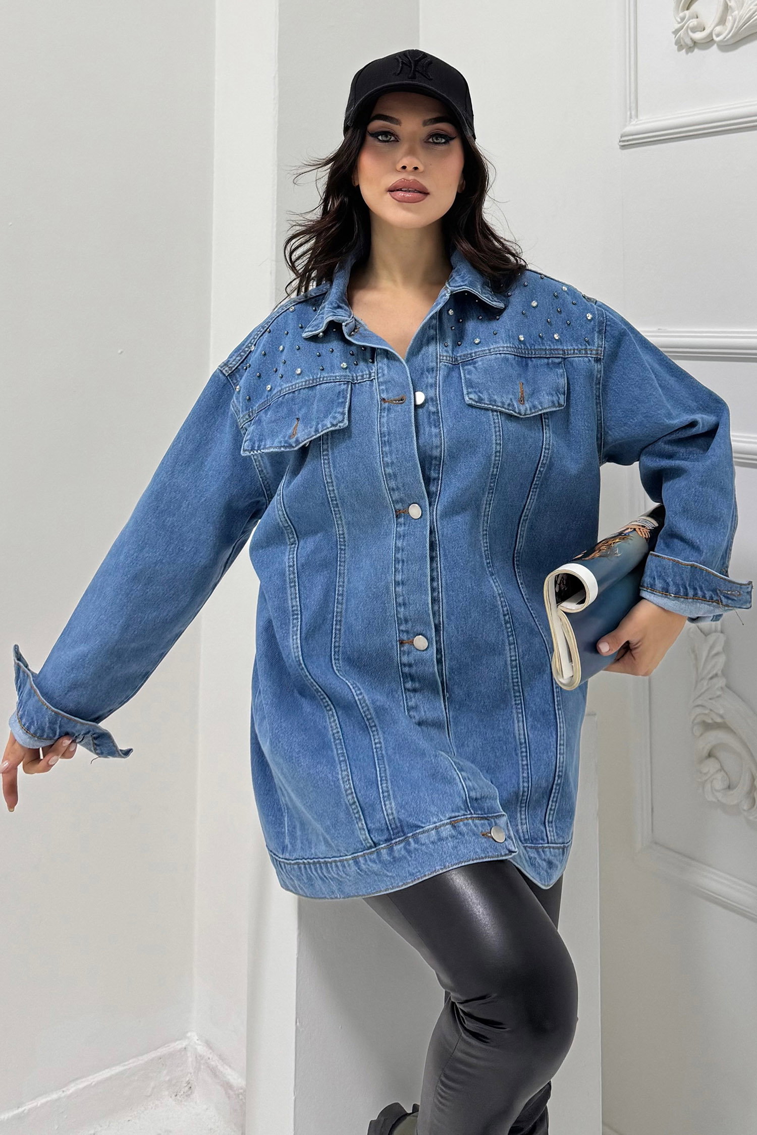Kadın Omuz Taş Detaylı Oversize Kot Ceket Mavi - 26616 - 2