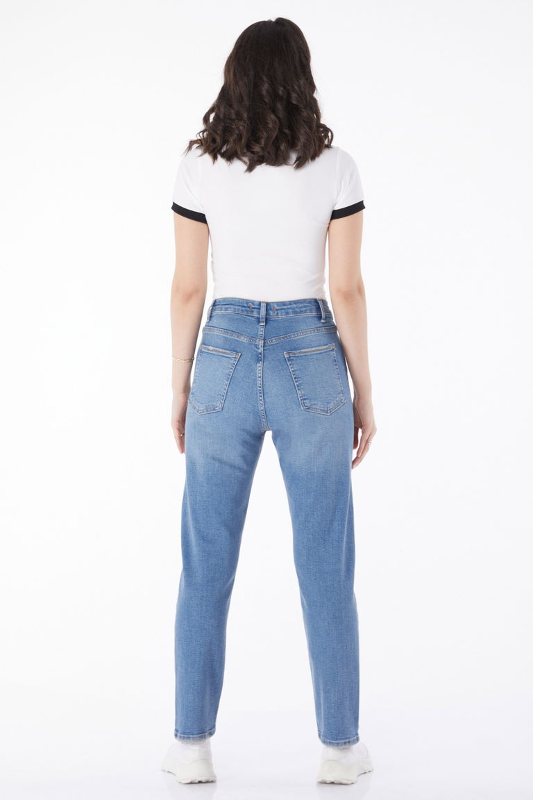 Düz Orta Kadın Mavi Tırnak Detaylı Kot Pantolon - 50007 - TOFİSA