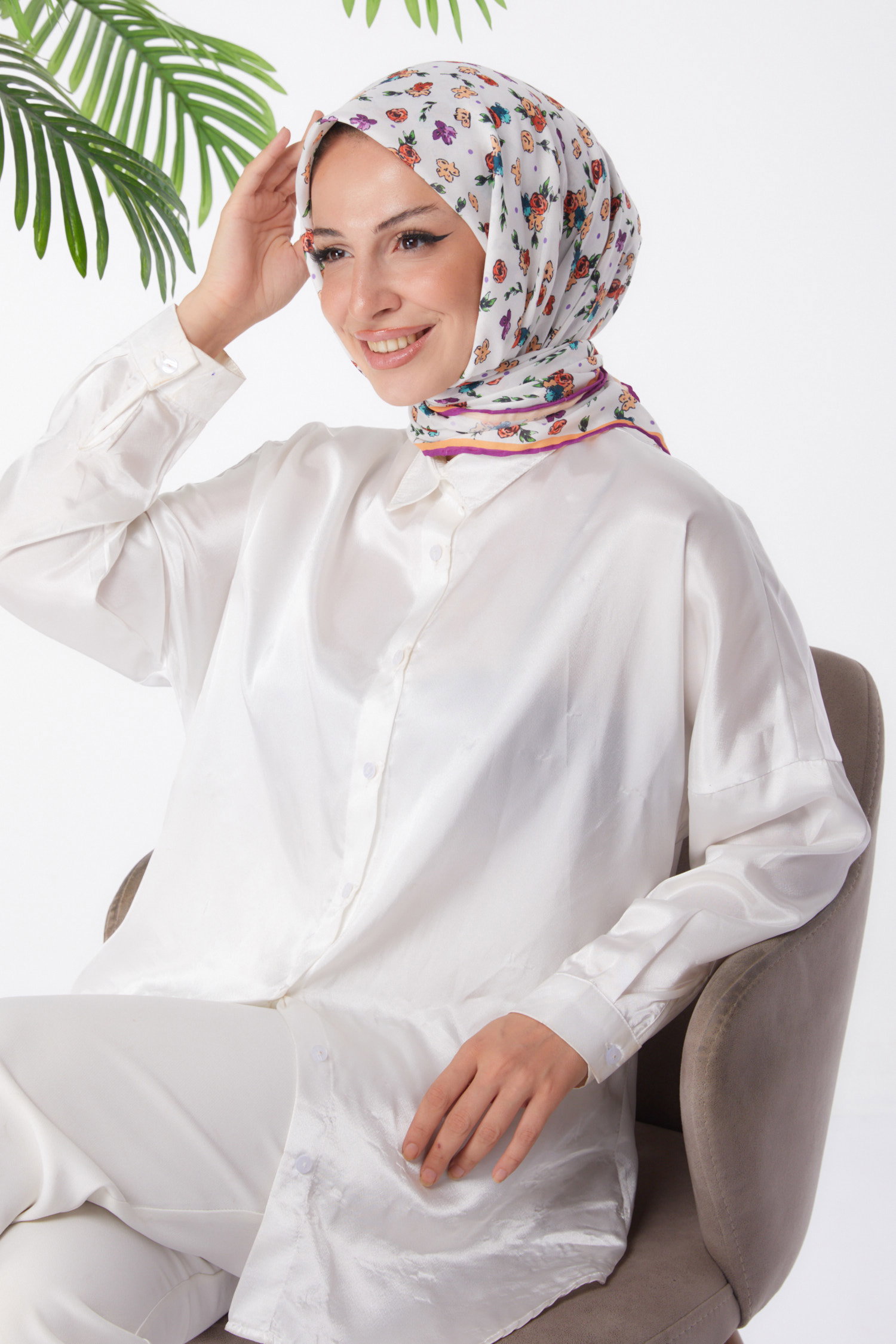Düz Orta Kadın Mor Desenli Eşarp - 25978 - 1