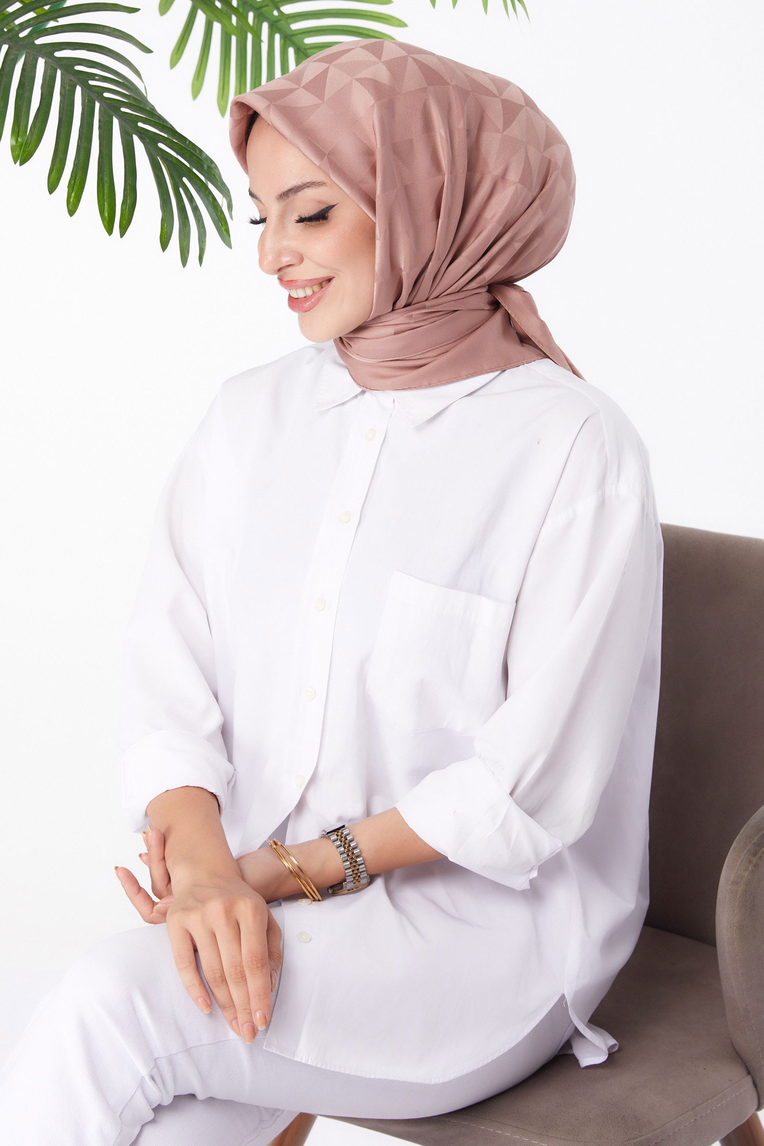 Düz Orta Kadın Pudra Janjanlı Eşarp - 26156 - 2