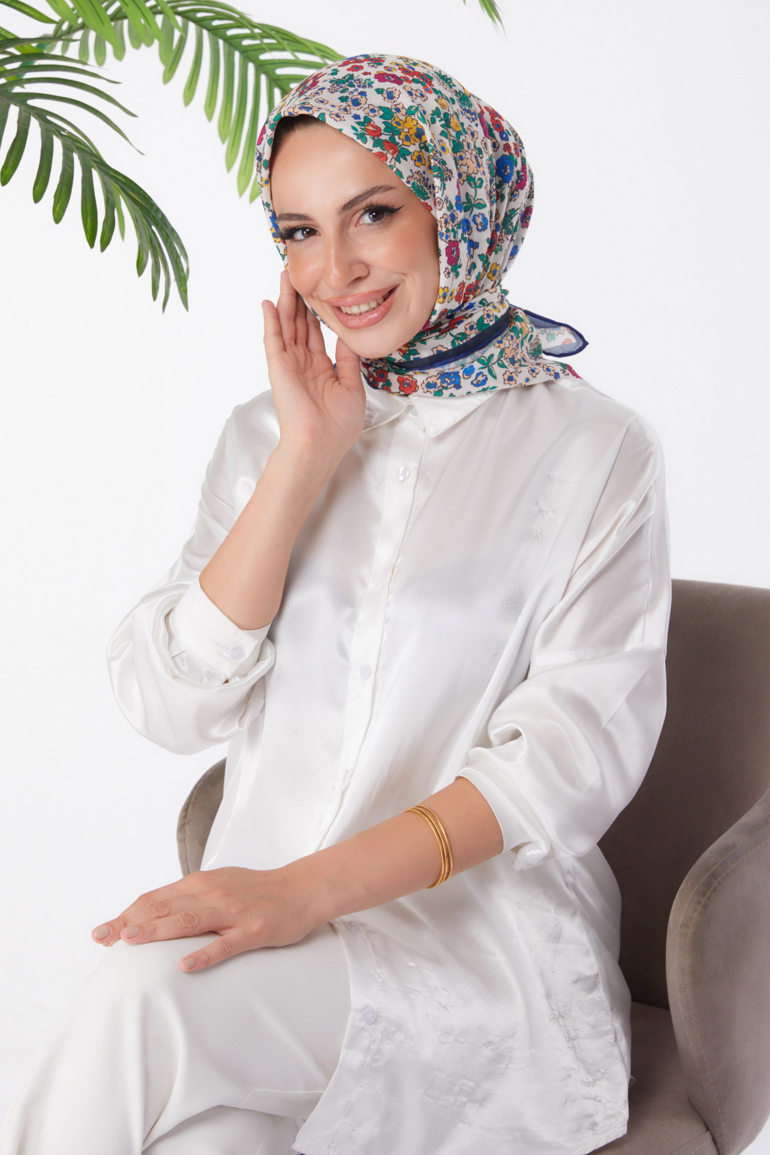 Düz Orta Kadın Saks Desenli Eşarp - 25977 - 1