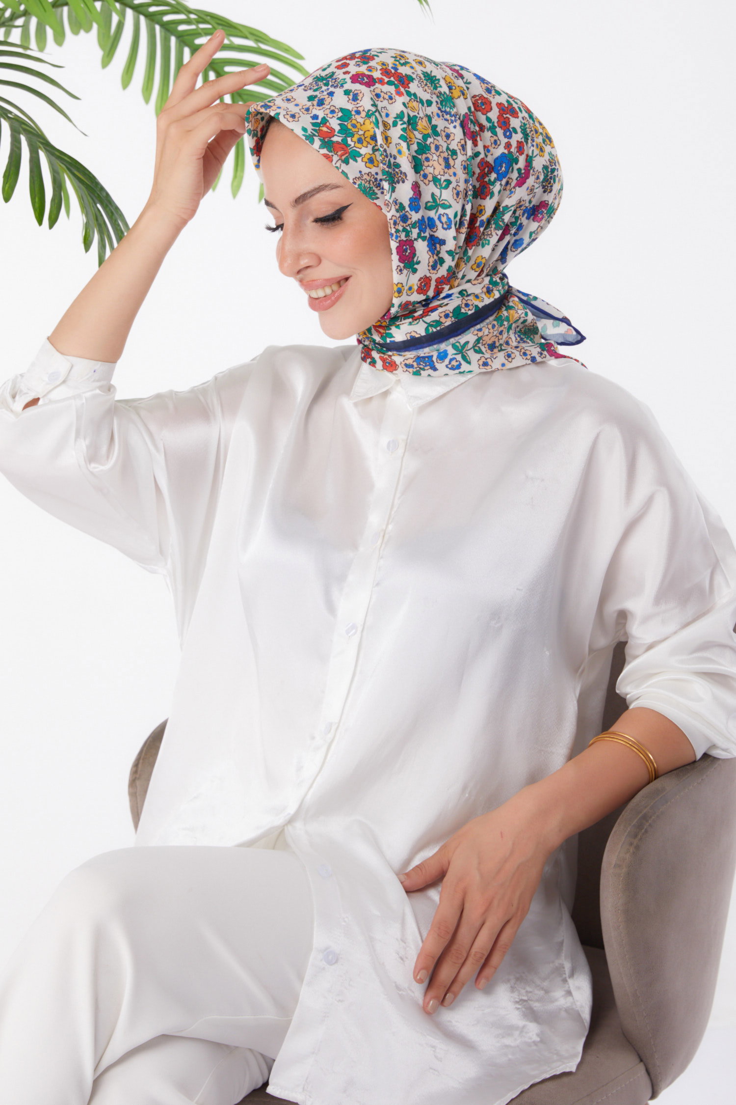 Düz Orta Kadın Saks Desenli Eşarp - 25977 - 2